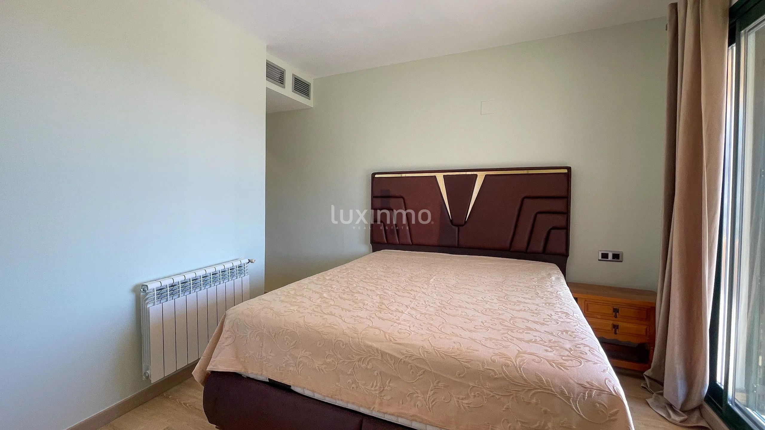 Stunning apartment with sea & mountain views in Mascarat Altea — photo 18