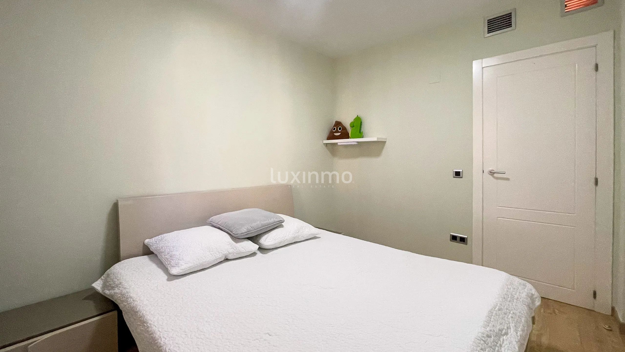 Stunning apartment with sea & mountain views in Mascarat Altea — photo 26