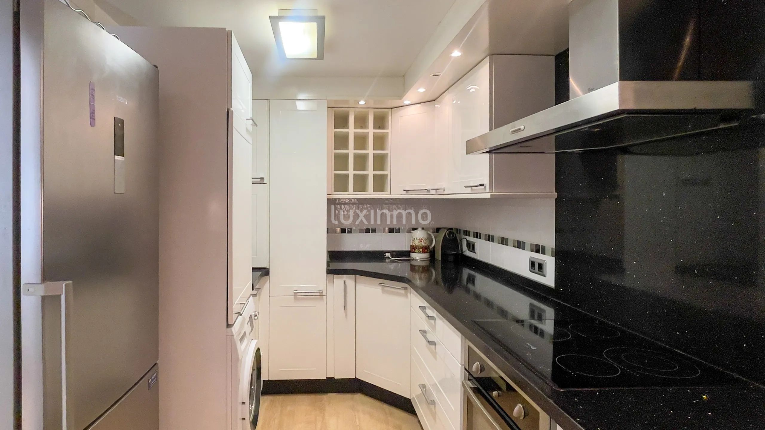 Потрясающие апартаменты с видом на море и горы в Маскарате Альтеа — photo 17