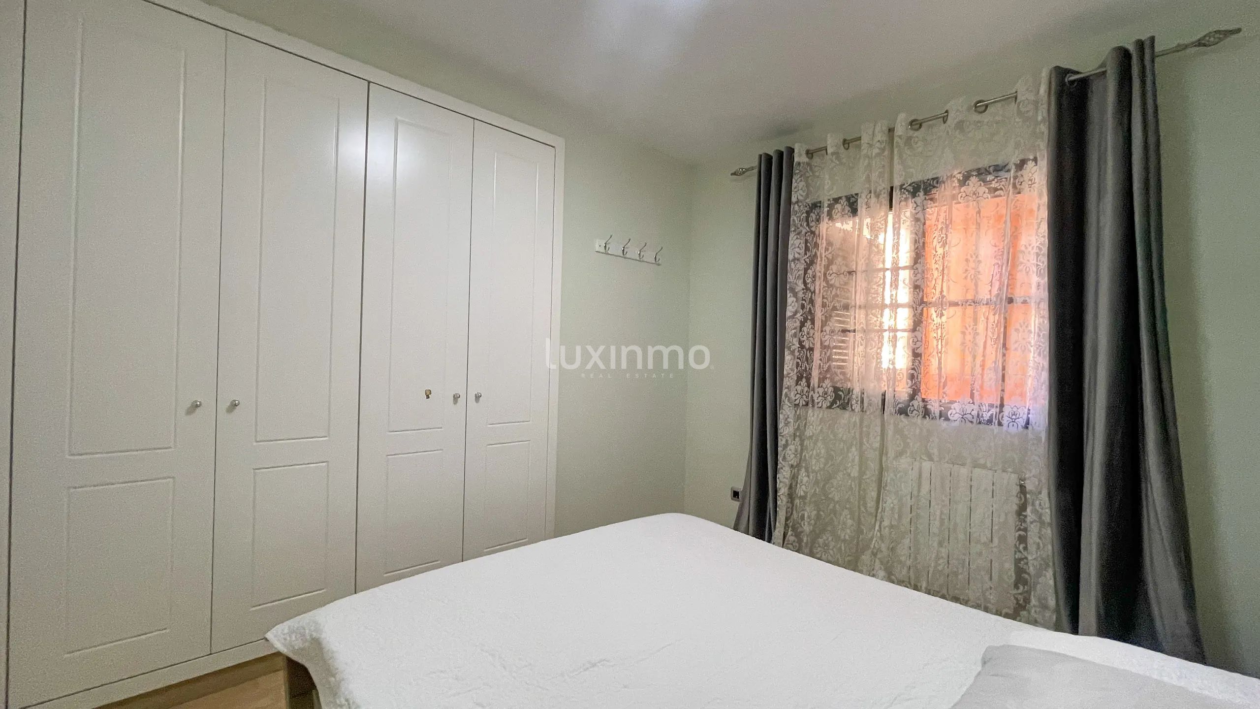 Stunning apartment with sea & mountain views in Mascarat Altea — photo 25