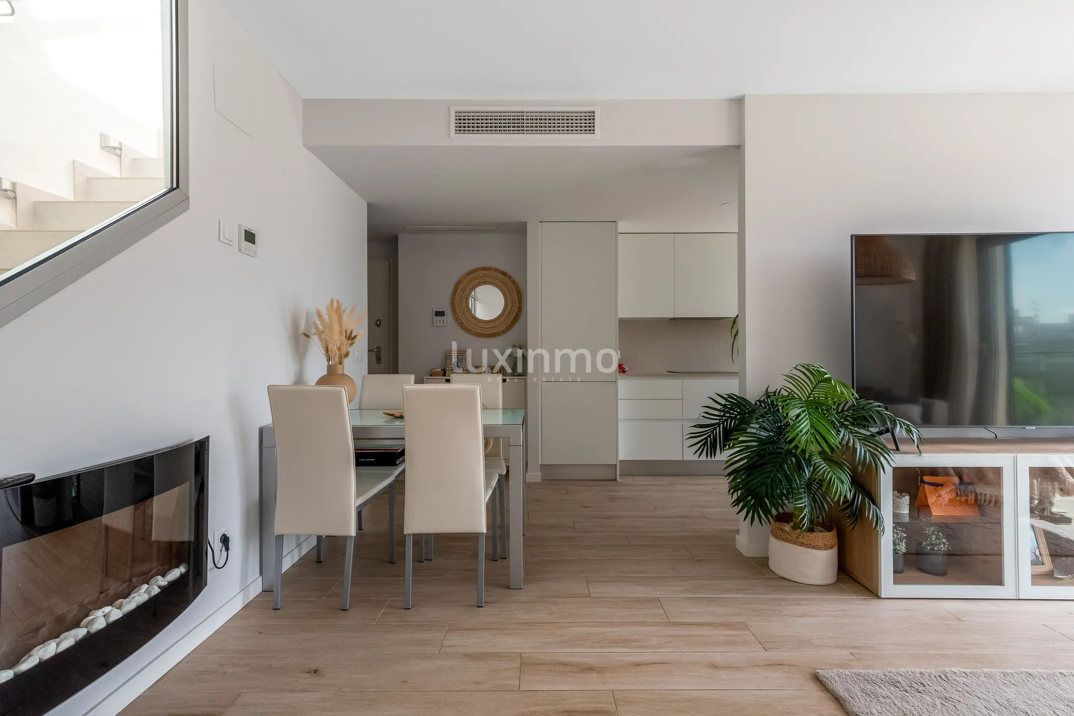 Stunning modern apartment with sea views in Dénia — photo 5