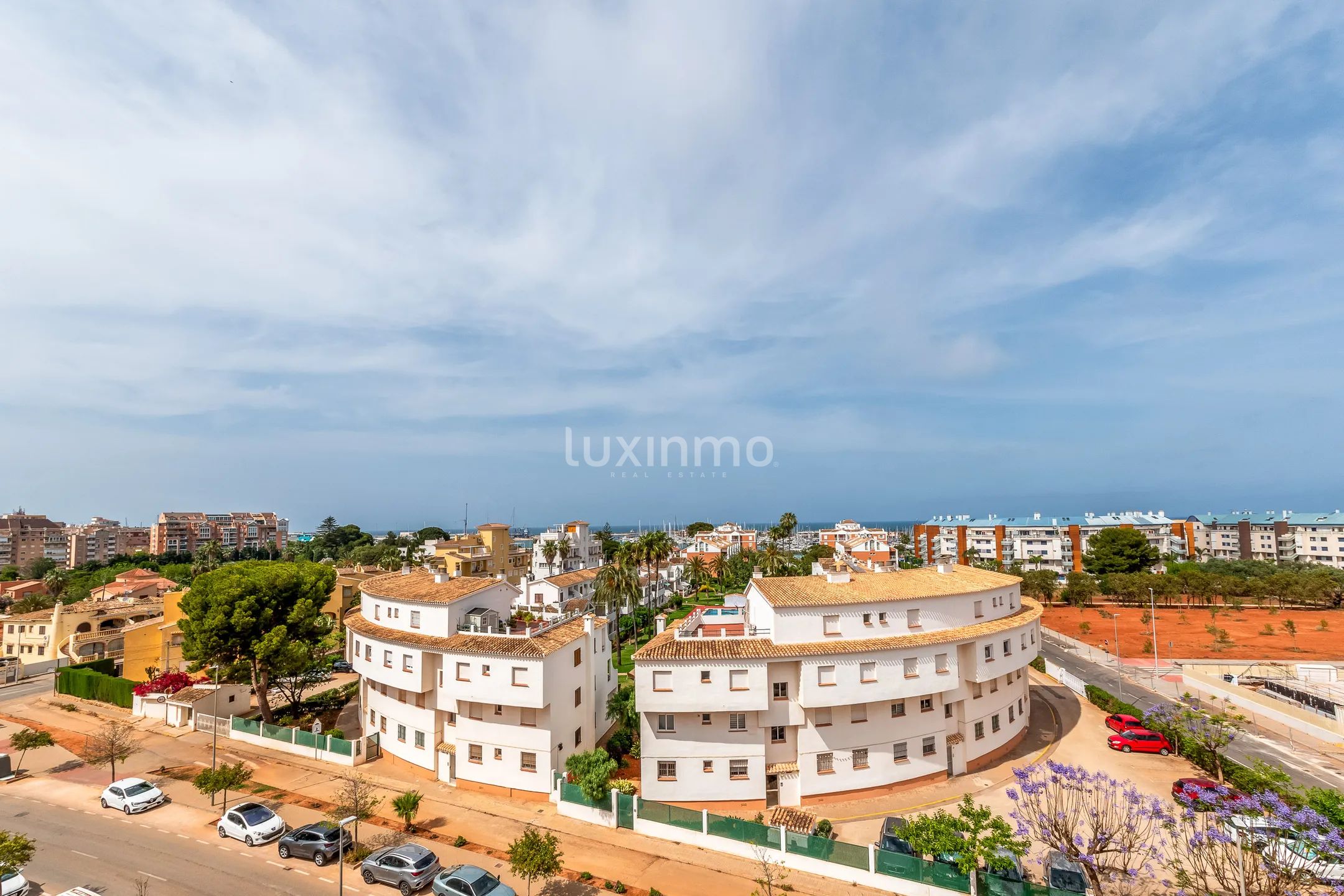 Stunning modern apartment with sea views in Dénia — photo 20