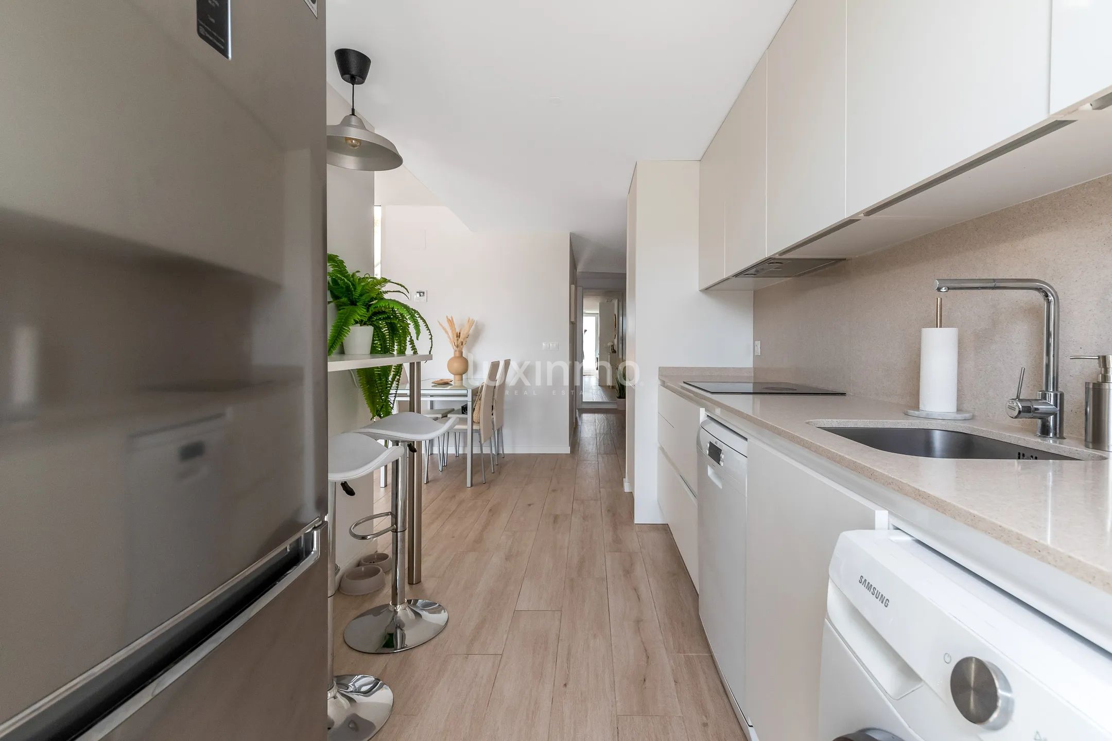 Stunning modern apartment with sea views in Dénia — photo 8