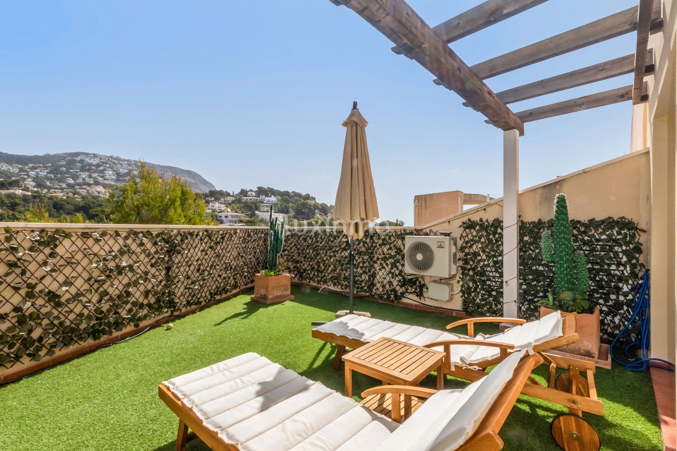 Gemütliches Doppelhaus zur Miete in Altea — photo 9