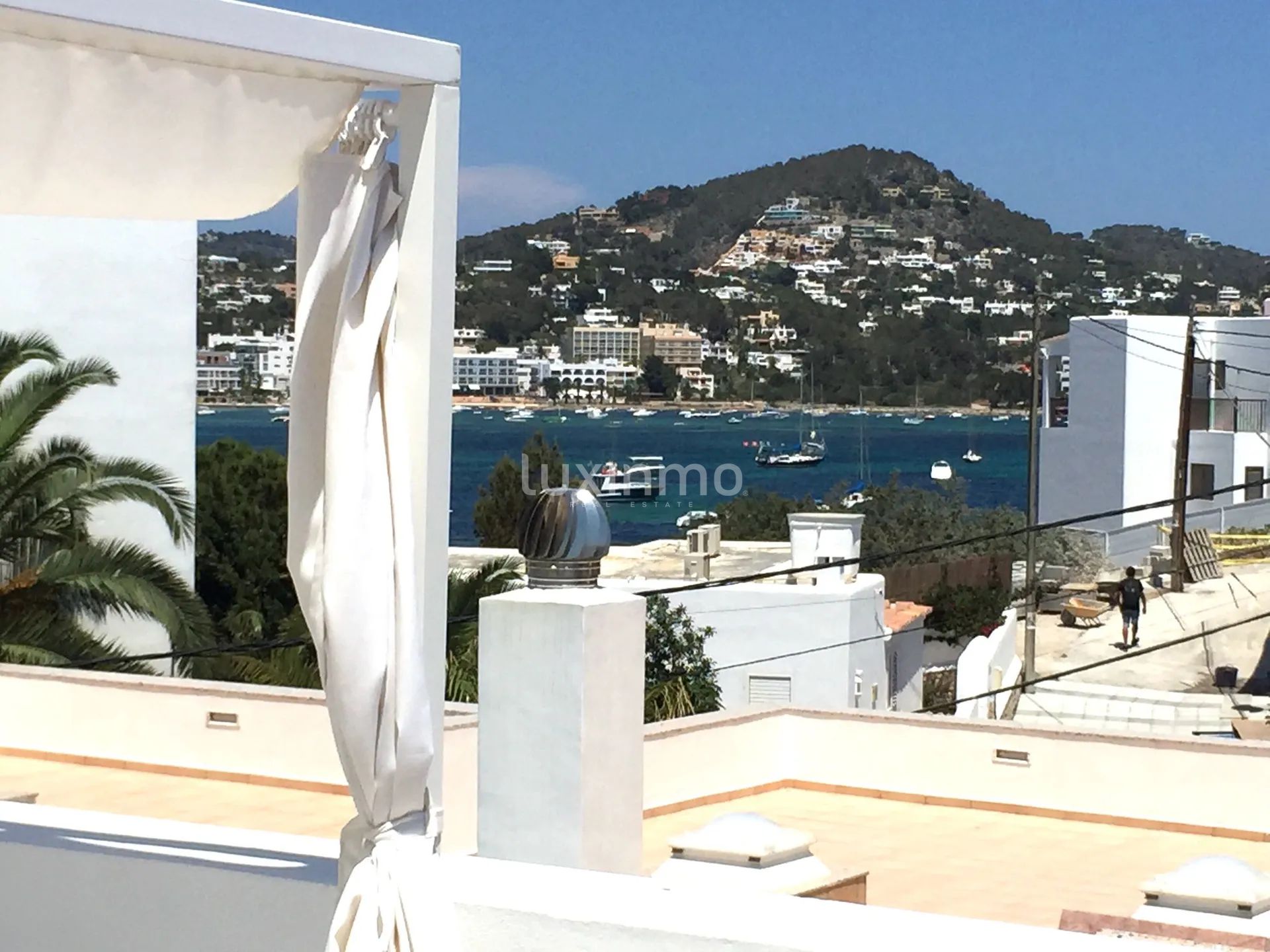 Penthouse de luxe avec piscine privée sur le toit à Talamanca - Illa plana, Ibiza — photo 21