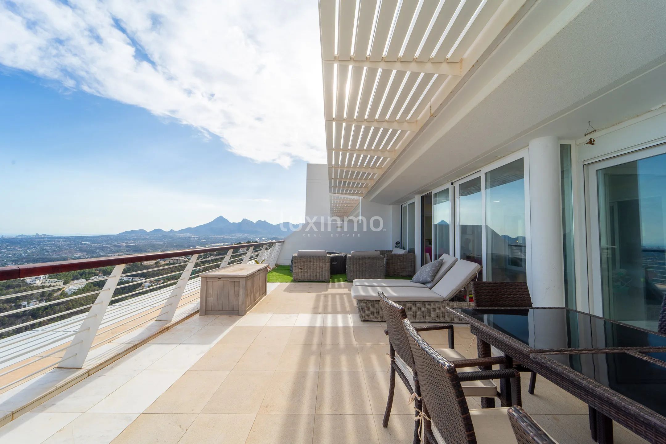 Luxury Apartment with sea views in Altea Hills — photo 2