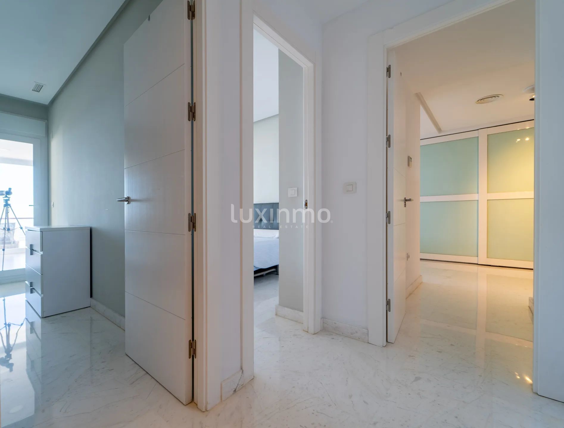 Luxe appartement met uitzicht op zee in Altea Hills — photo 23