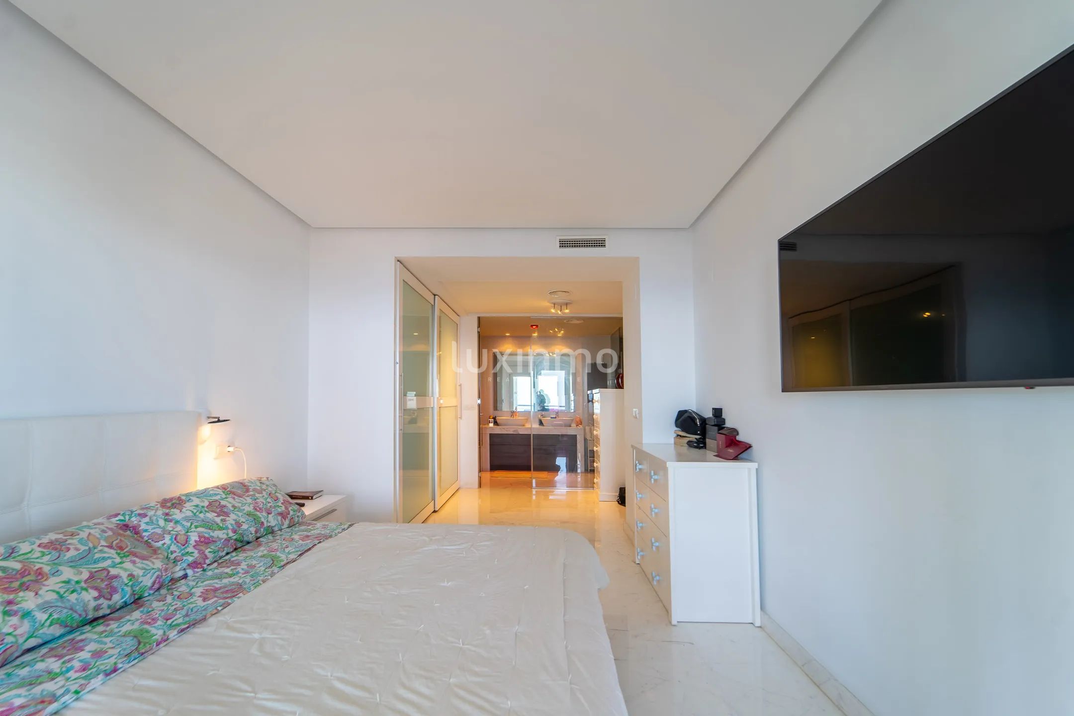 Luxe appartement met uitzicht op zee in Altea Hills — photo 27