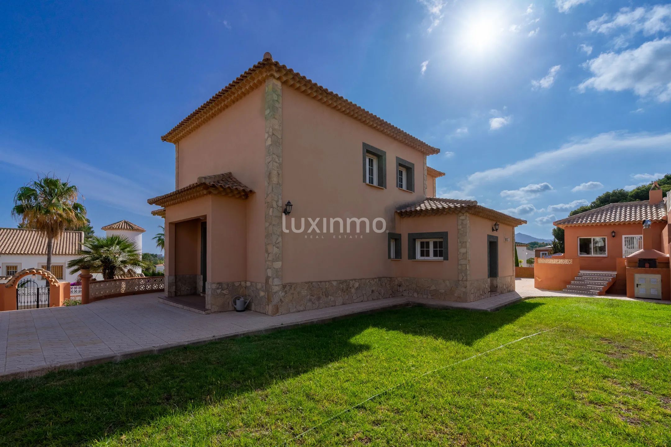 Mediterranean style 5-bedroom villa with views in Calpe, Cometa-Carrió — photo 2
