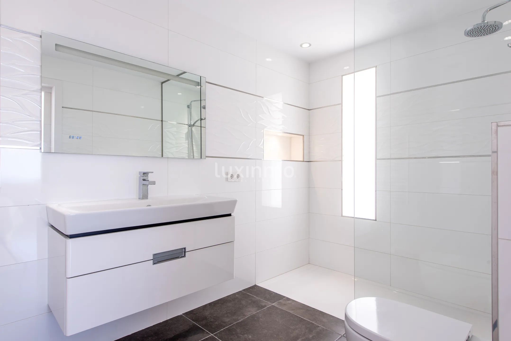 Stunning 8-bedroom mediterranean villa with sea view — photo 18