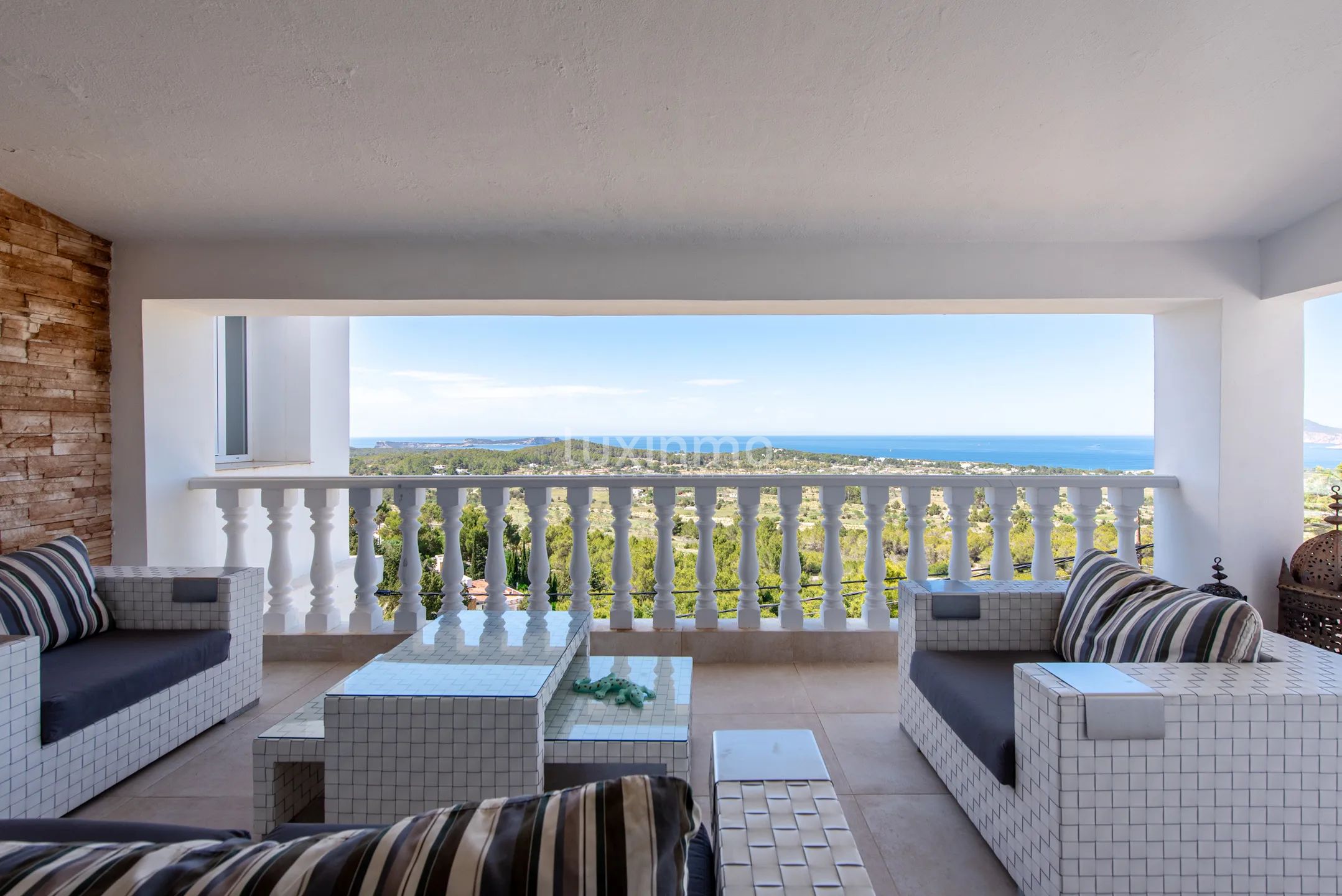 Stunning 8-bedroom mediterranean villa with sea view — photo 40