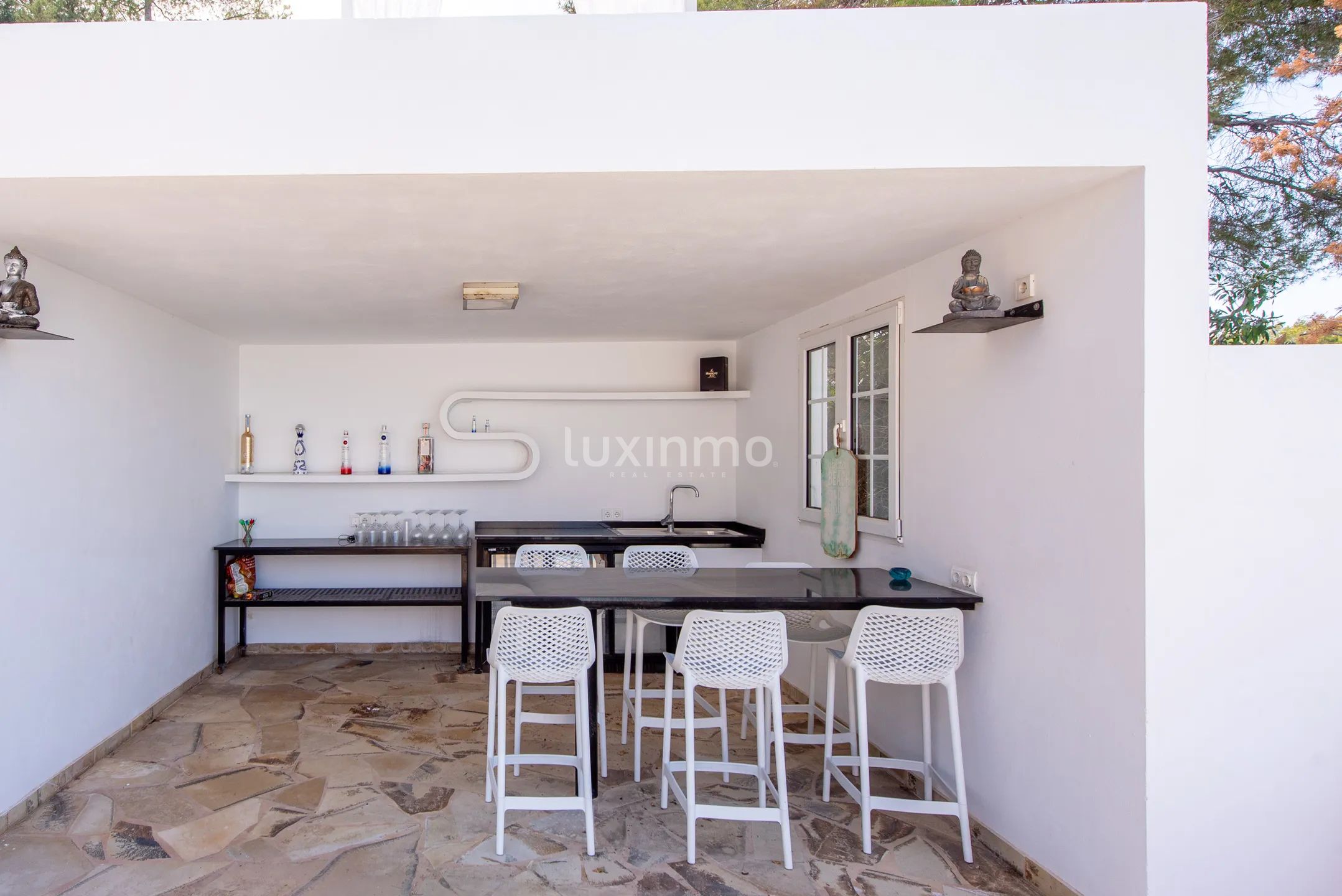 Stunning 8-bedroom mediterranean villa with sea view — photo 41