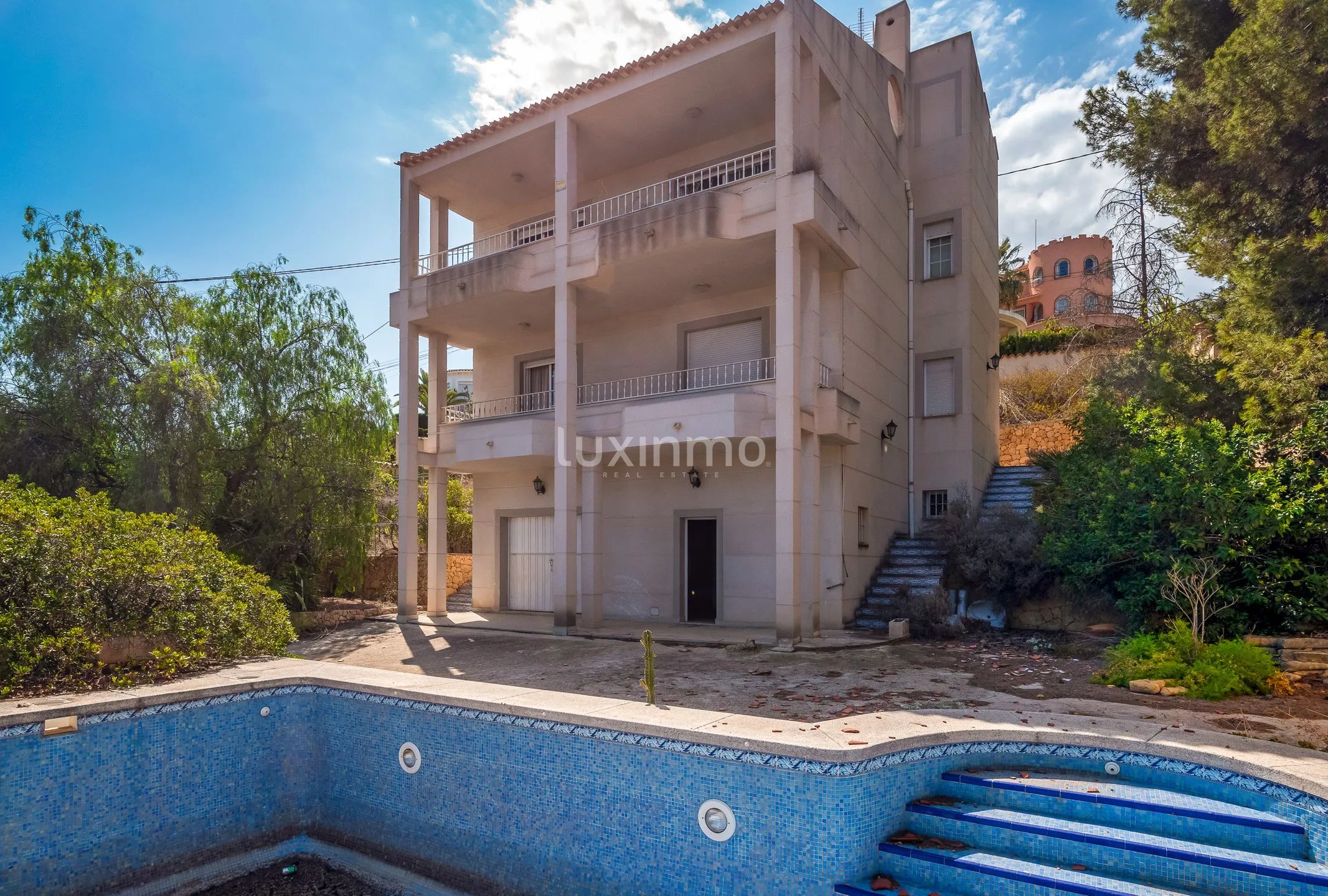 Chalet en venta en La Nucia con vistas al mar y montaña — photo 2