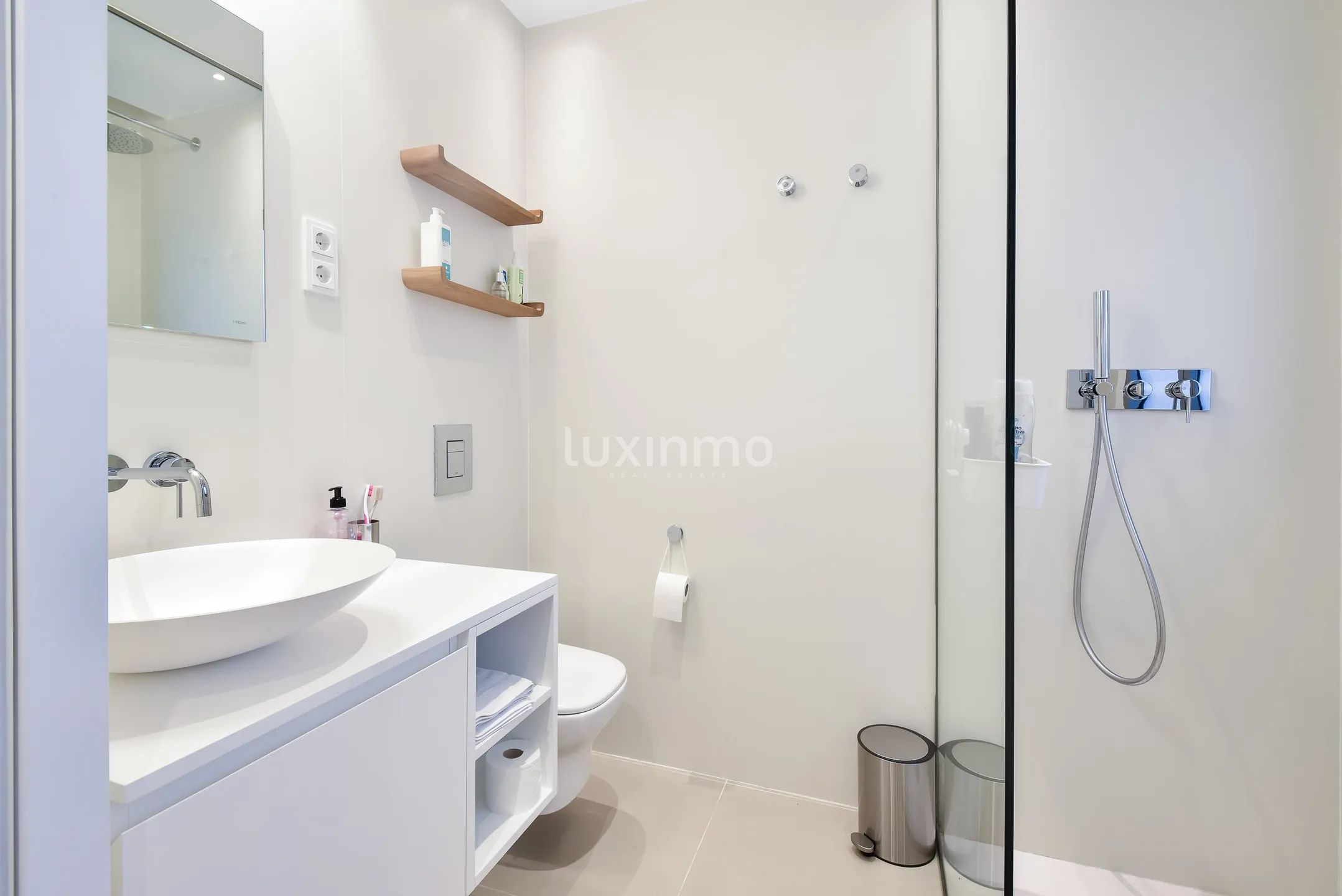 Modern ground floor luxury apartment with sea views in Talamanca — photo 21