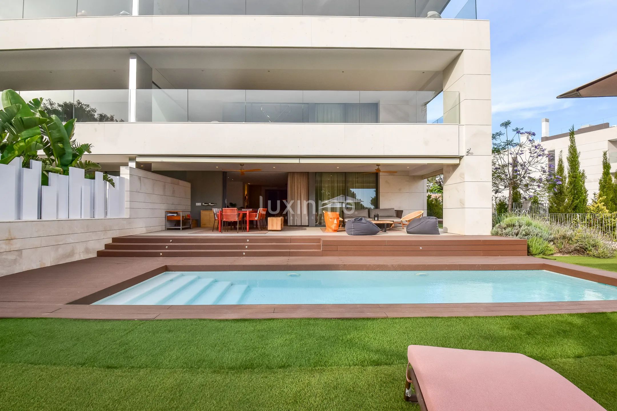 Modern ground floor luxury apartment with sea views in Talamanca — photo 5