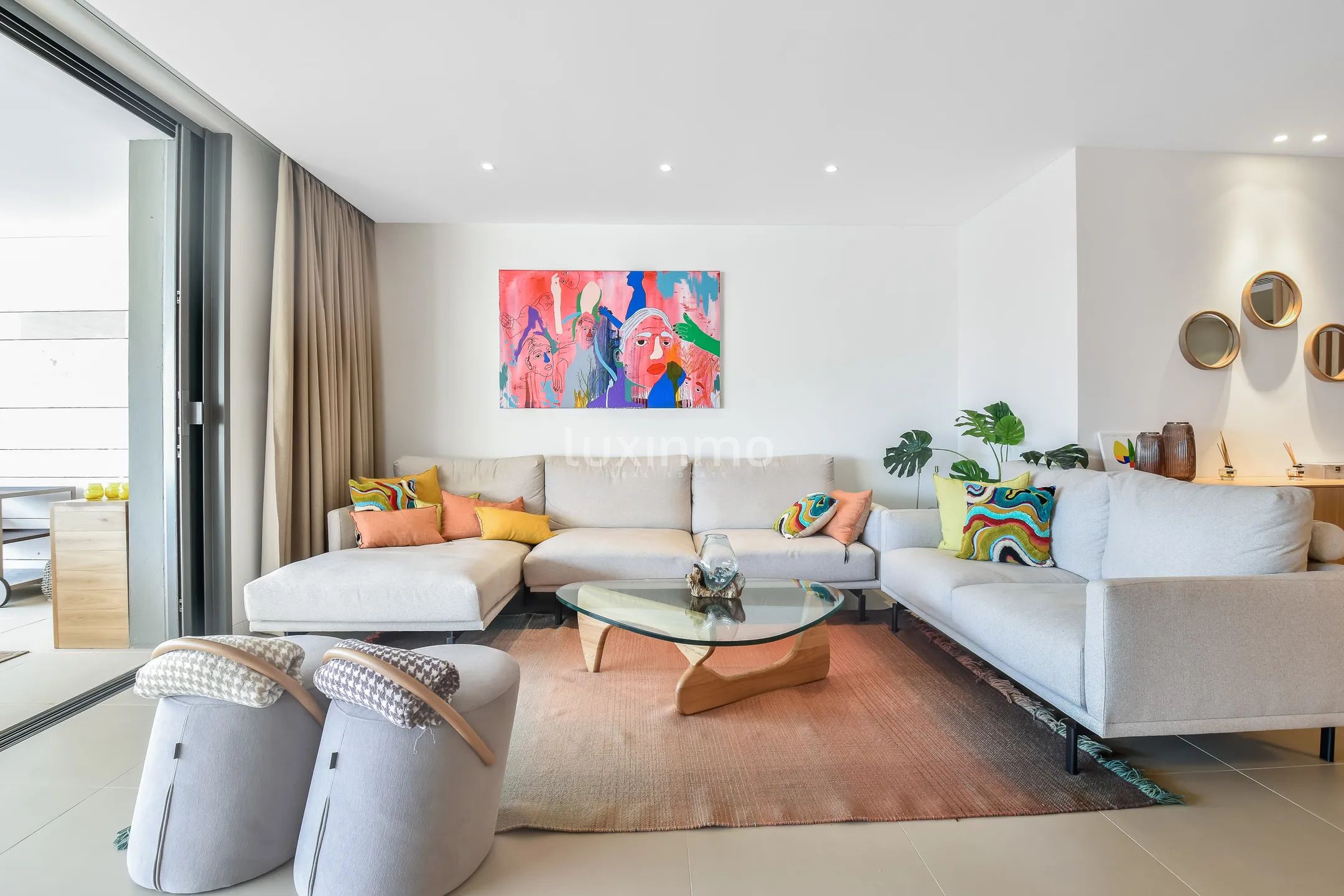 Modern ground floor luxury apartment with sea views in Talamanca — photo 12