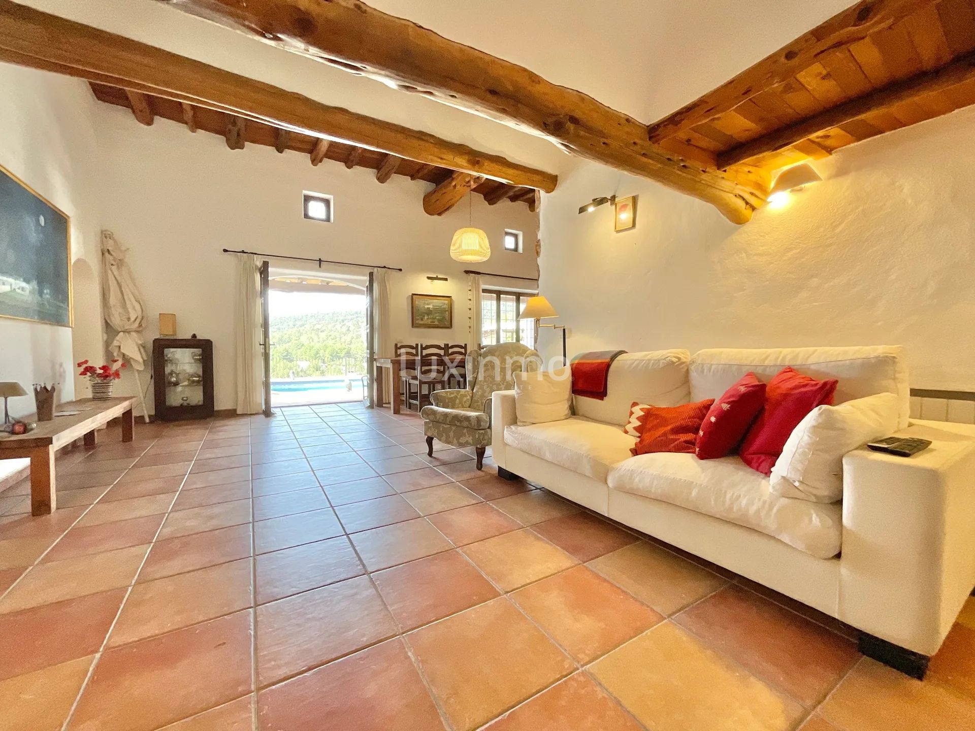 Charmante Ibicenco Villa im malerischen Tal in der Nähe des Golfplatzes von Roca Llisa — photo 22