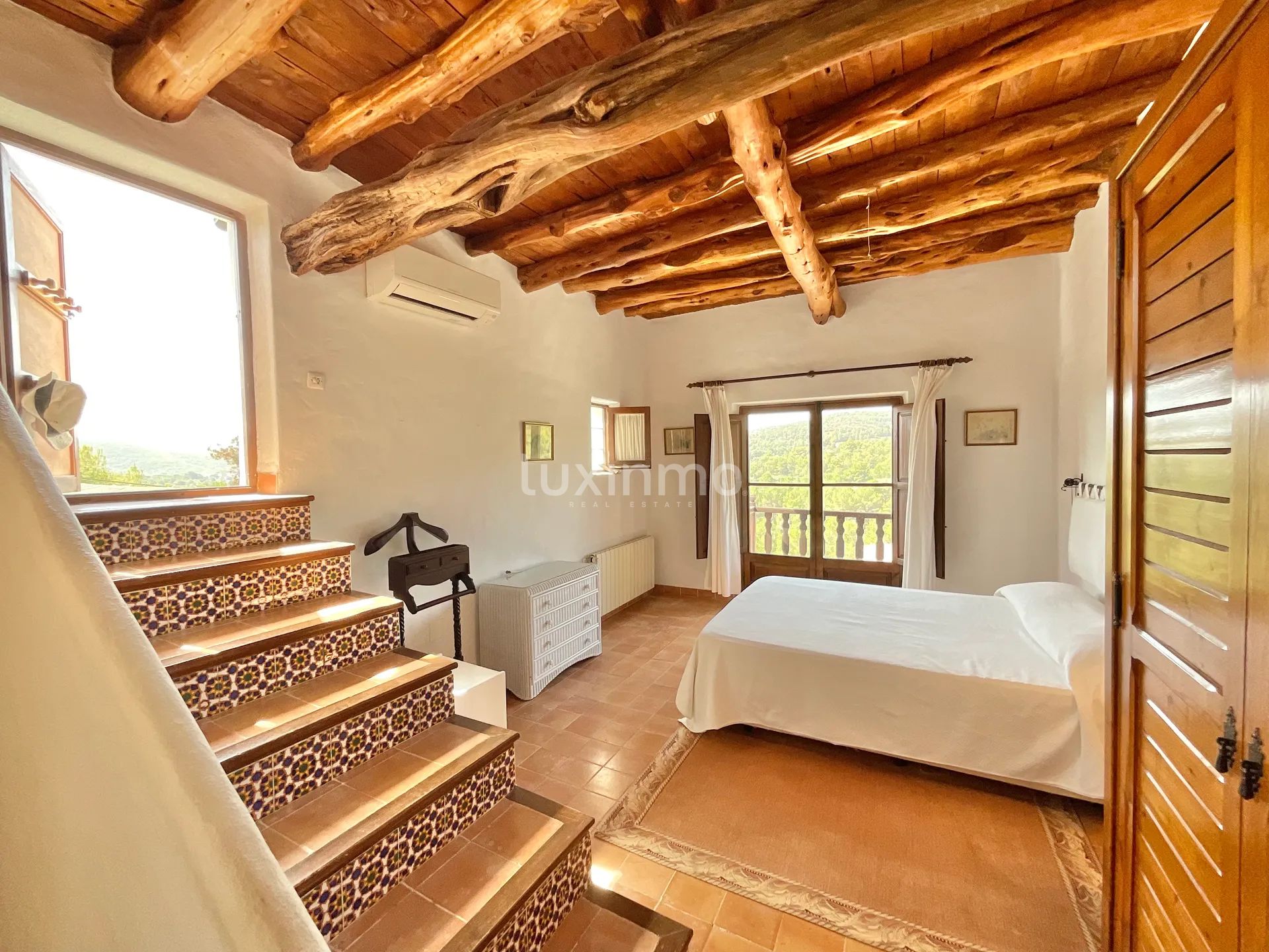 Charmante Ibicenco Villa im malerischen Tal in der Nähe des Golfplatzes von Roca Llisa — photo 30