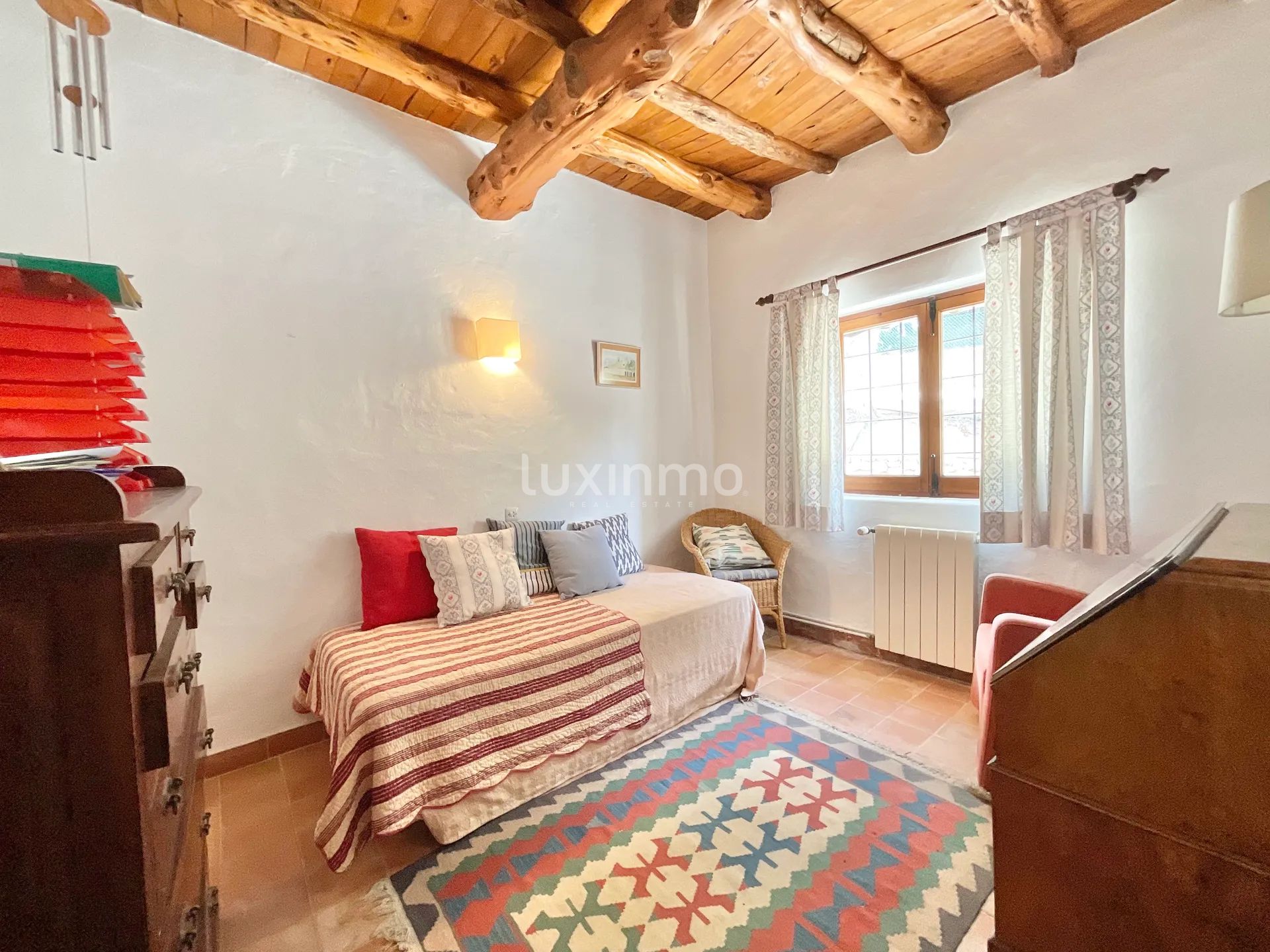 Charmante Ibicenco Villa im malerischen Tal in der Nähe des Golfplatzes von Roca Llisa — photo 45