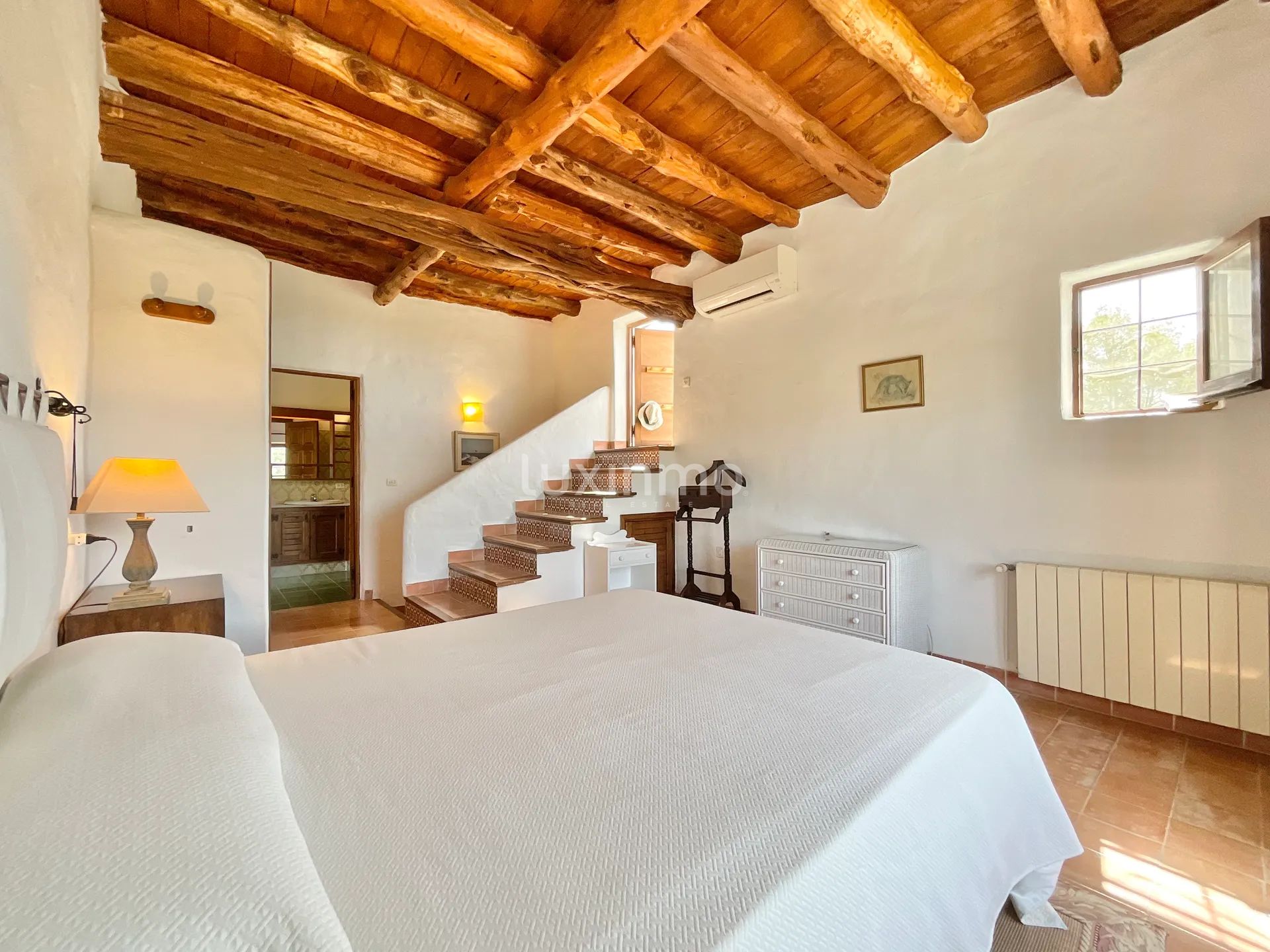 Charmante Ibicenco Villa im malerischen Tal in der Nähe des Golfplatzes von Roca Llisa — photo 32