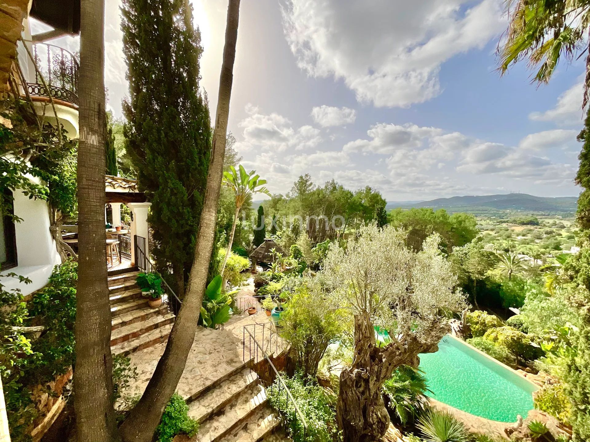 Charmigt hus i bohemisk stil i den mycket fridfulla Morna-dalen på Ibiza — photo 107