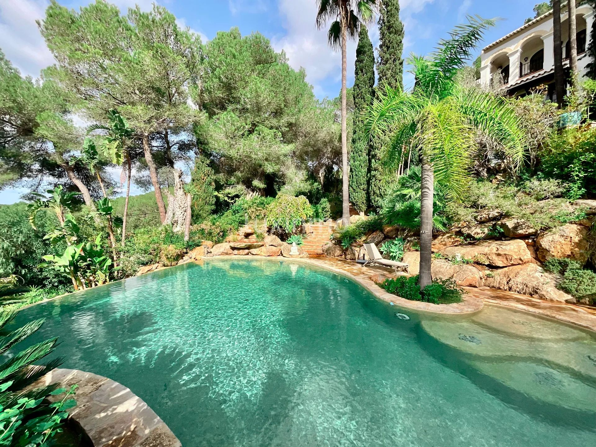 Charming Bohemian Style House in Serene Morna Valley of Ibiza — photo 3