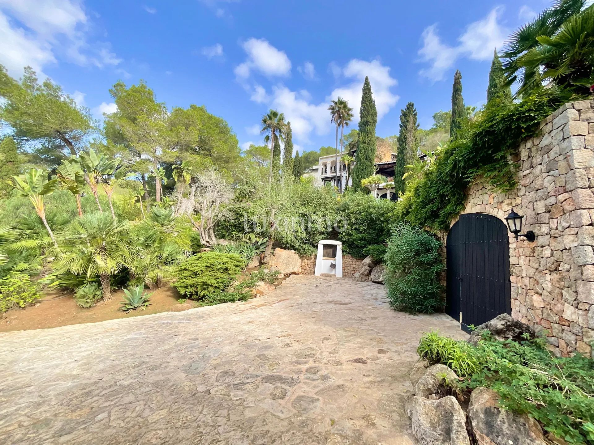 Charmigt hus i bohemisk stil i den mycket fridfulla Morna-dalen på Ibiza — photo 17