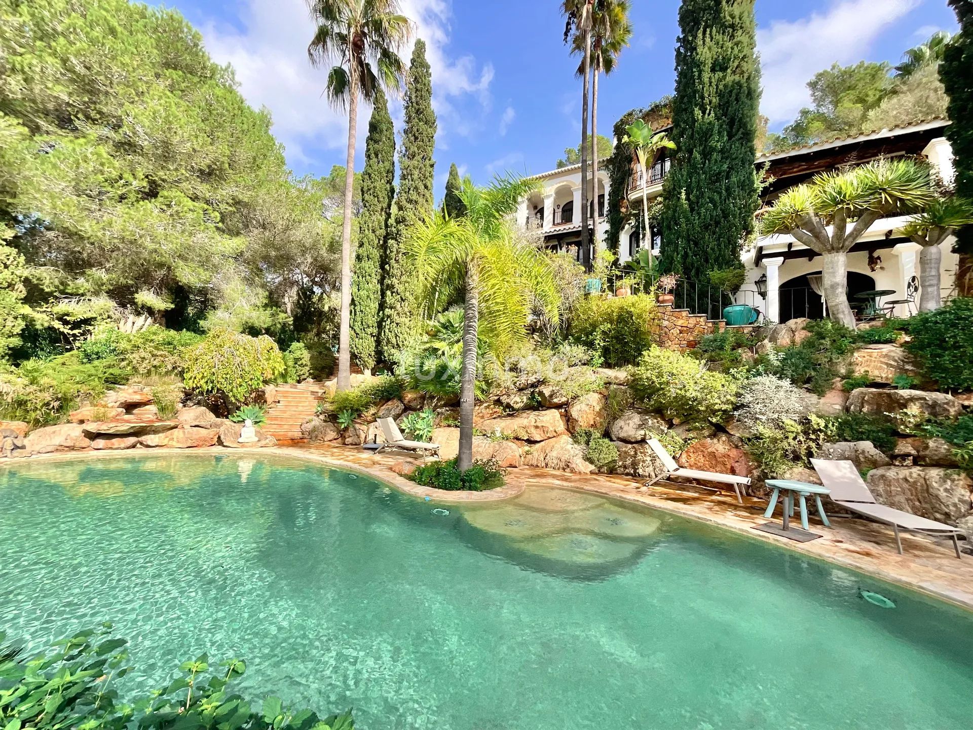 Uroczy dom w stylu bohemy w bardzo spokojnej dolinie Morna na Ibizie