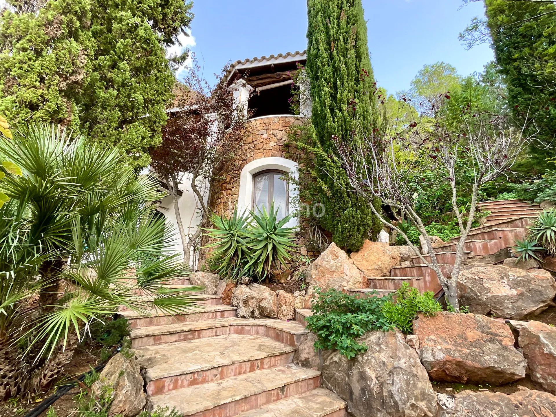 Charmigt hus i bohemisk stil i den mycket fridfulla Morna-dalen på Ibiza — photo 40