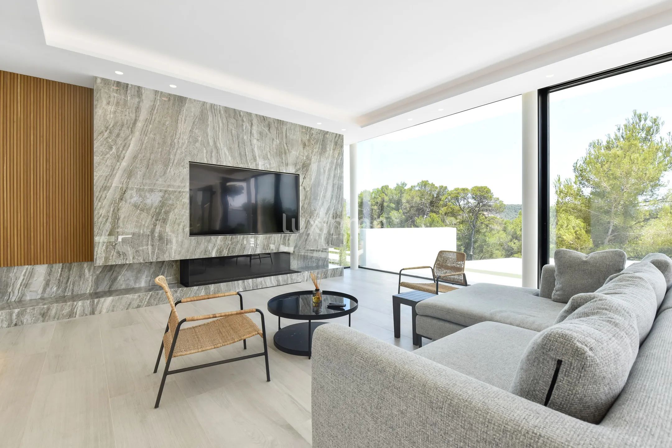 Moderne Luxusvilla mit atemberaubender Aussicht in Can Furnet — photo 20