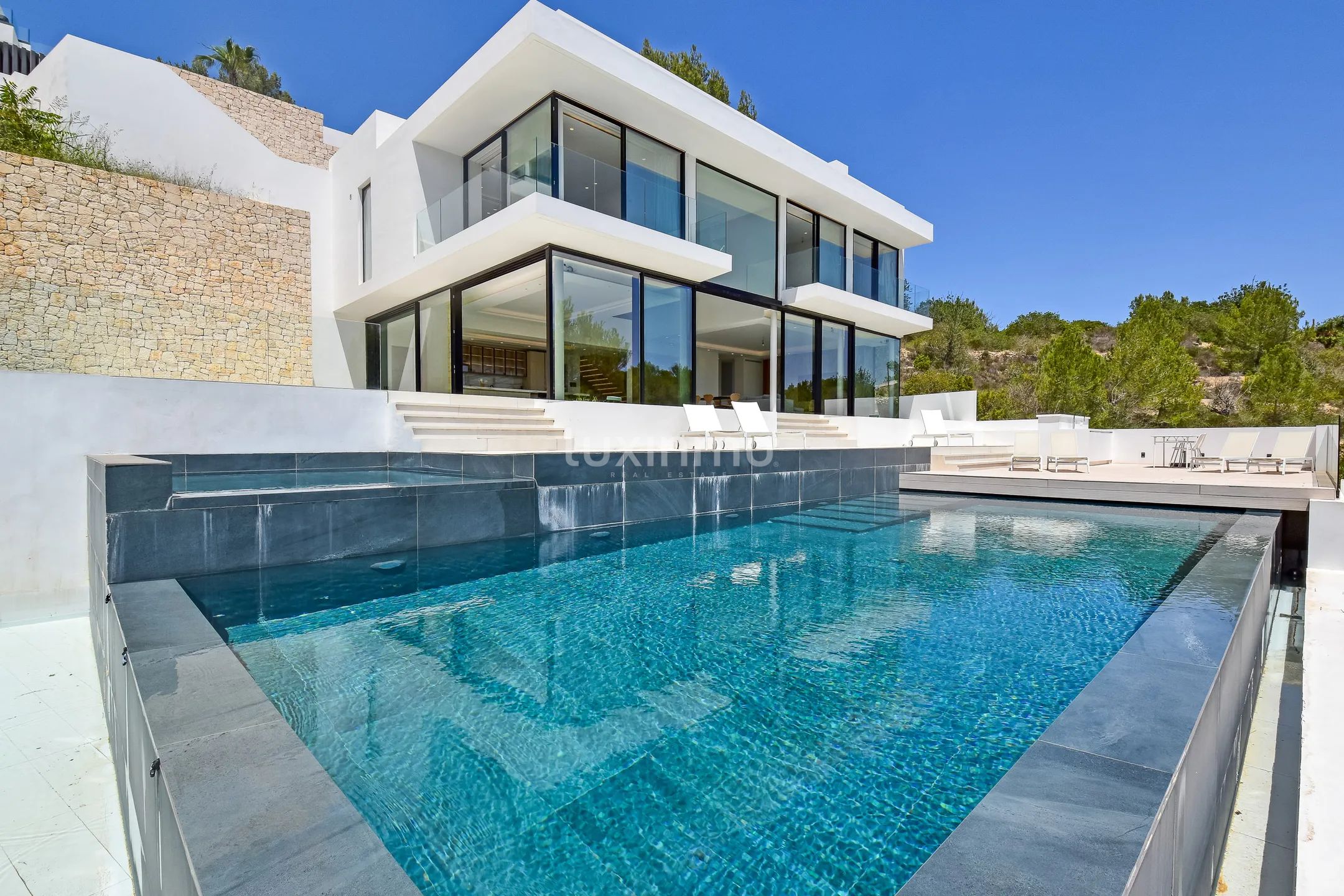 Luxury modern villa with stunning views in Can Furnet — photo 13