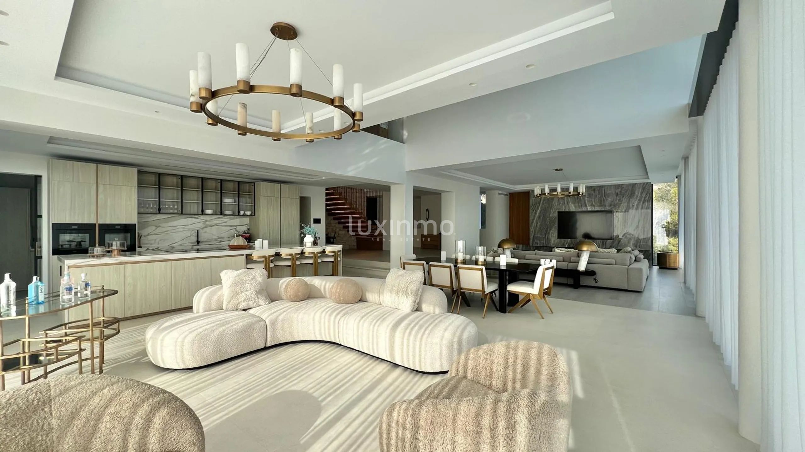 Moderne Luxusvilla mit atemberaubender Aussicht in Can Furnet — photo 45