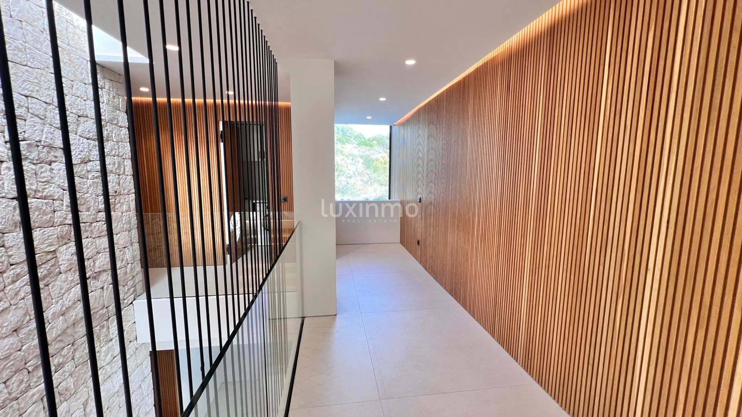 Moderne Luxusvilla mit atemberaubender Aussicht in Can Furnet — photo 68