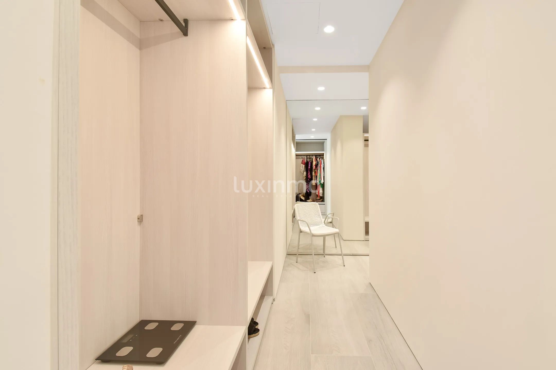 Moderne Luxusvilla mit atemberaubender Aussicht in Can Furnet — photo 35