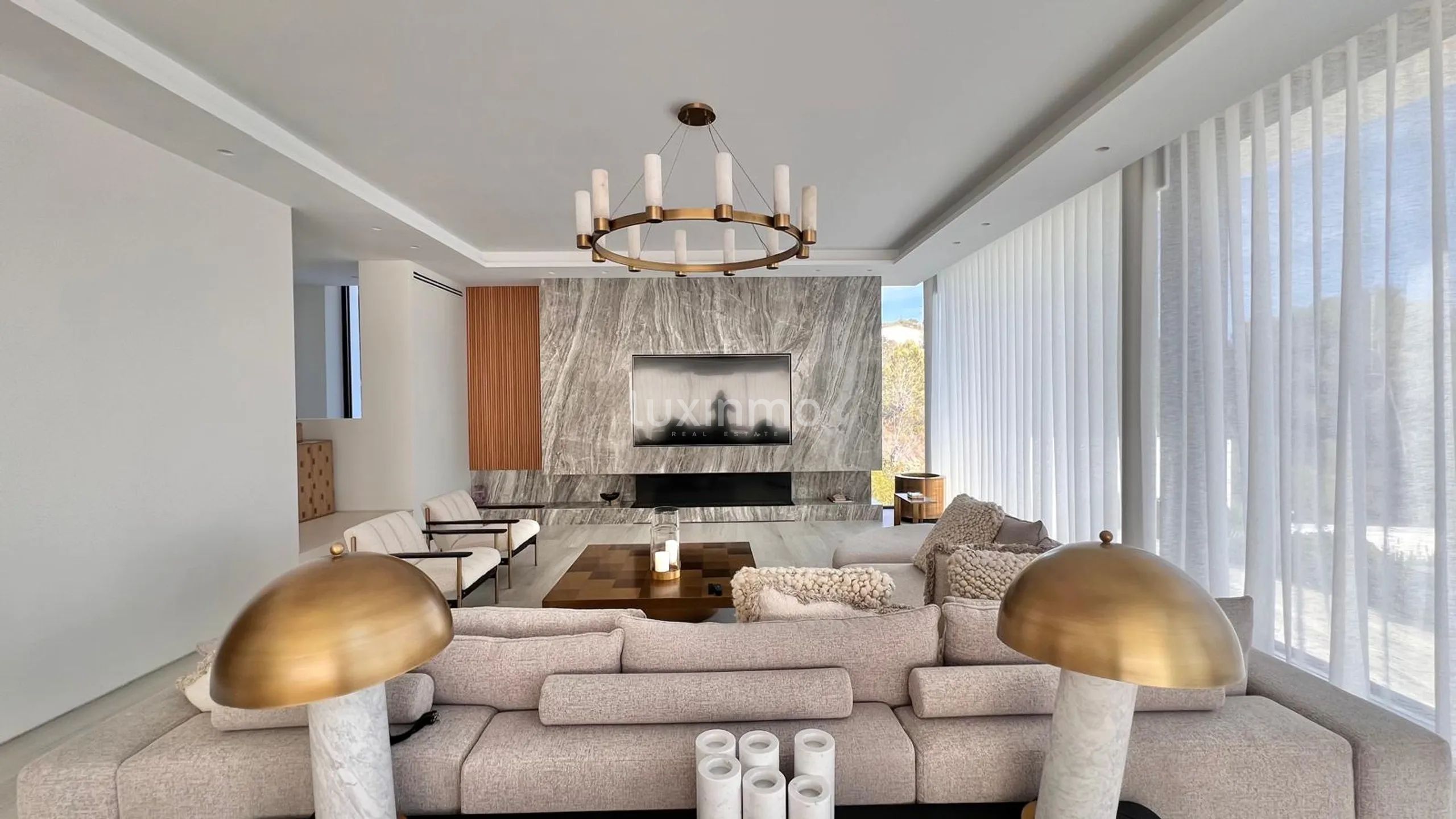 Moderne Luxusvilla mit atemberaubender Aussicht in Can Furnet — photo 43