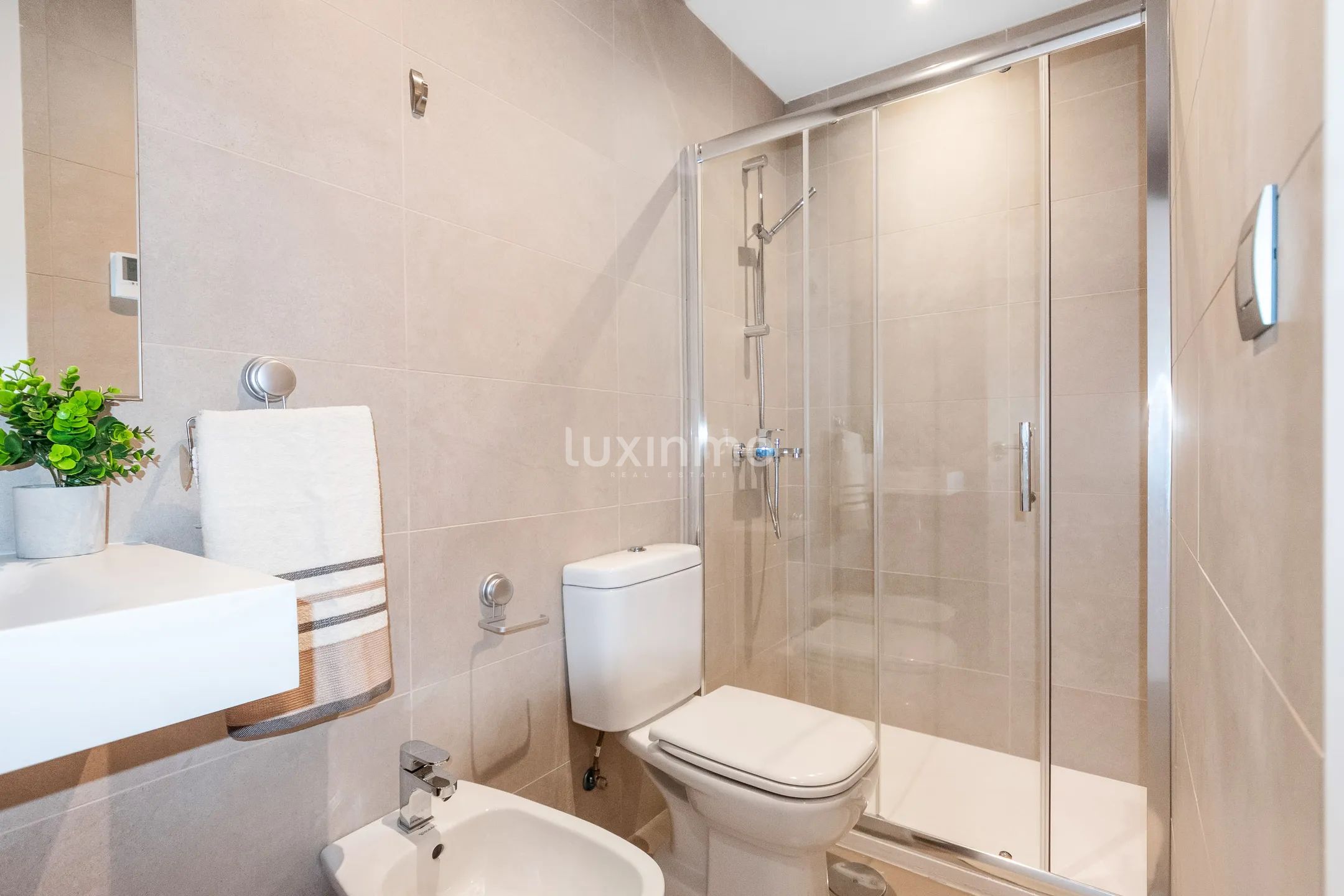 Fantastisk lägenhet med havsutsikt i Poniente Beach — photo 9