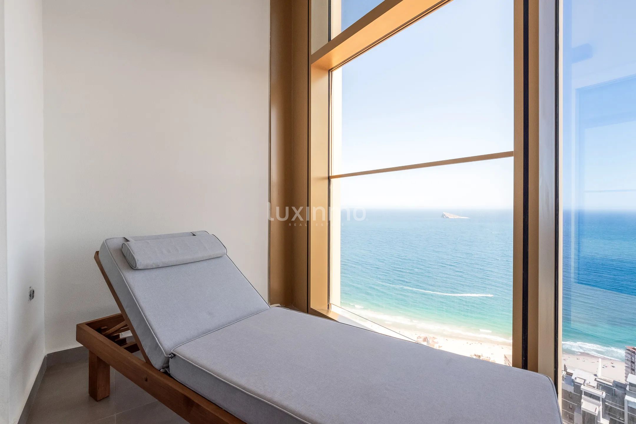 Fantastisk lägenhet med havsutsikt i Poniente Beach — photo 8