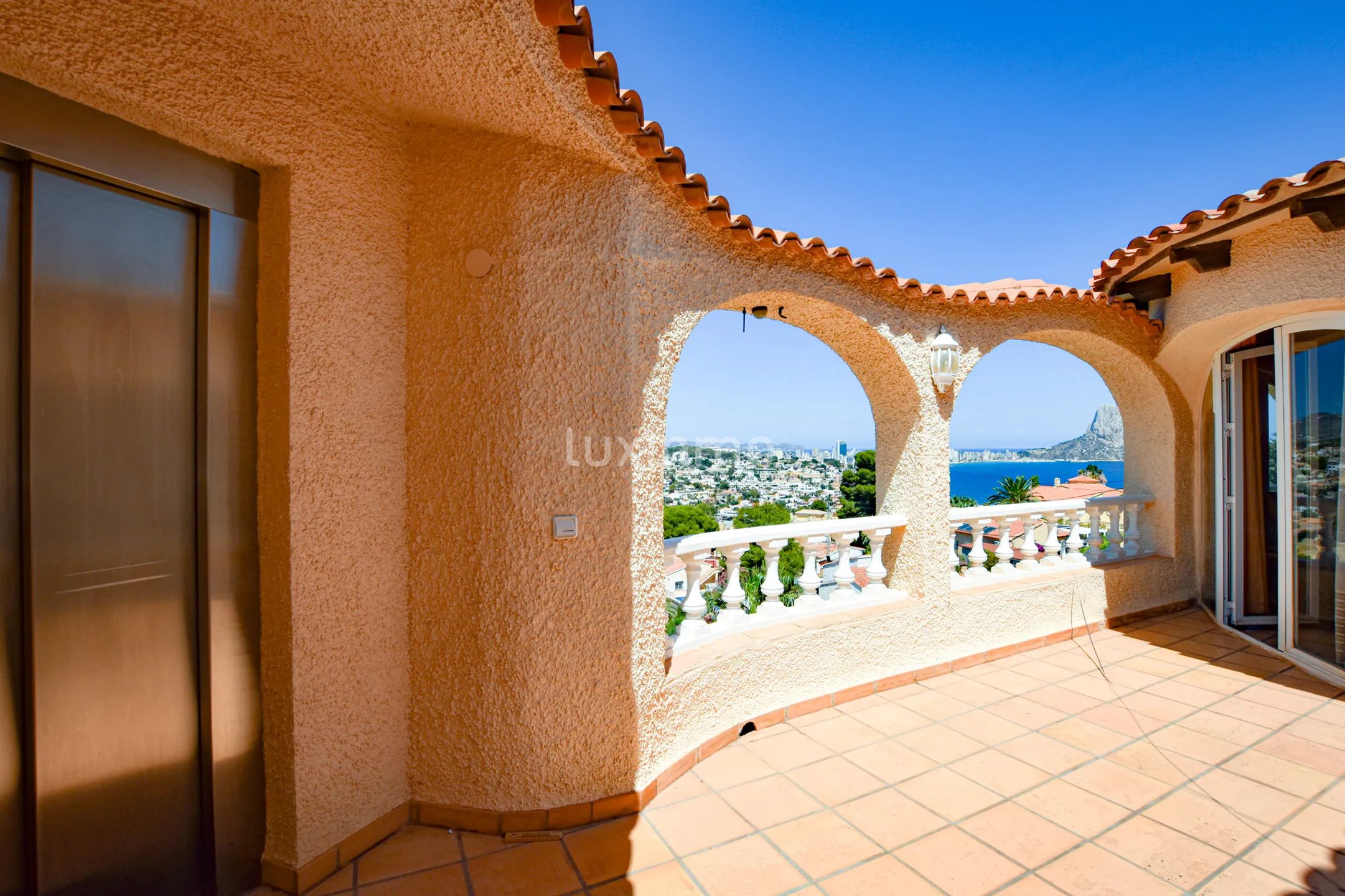 Дом с потрясающим видом на море на продажу в Кальпе — photo 8