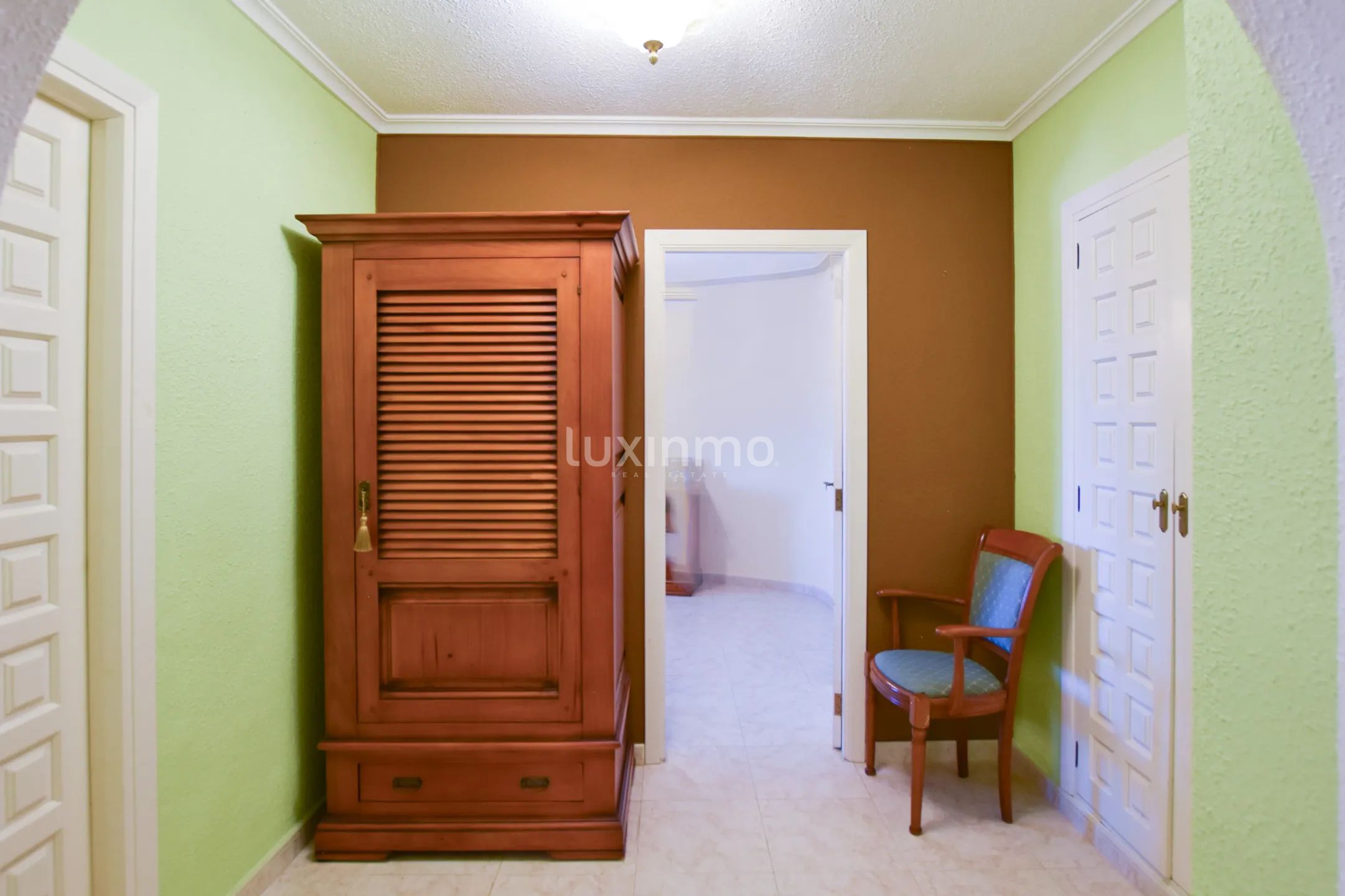 Дом с потрясающим видом на море на продажу в Кальпе — photo 17