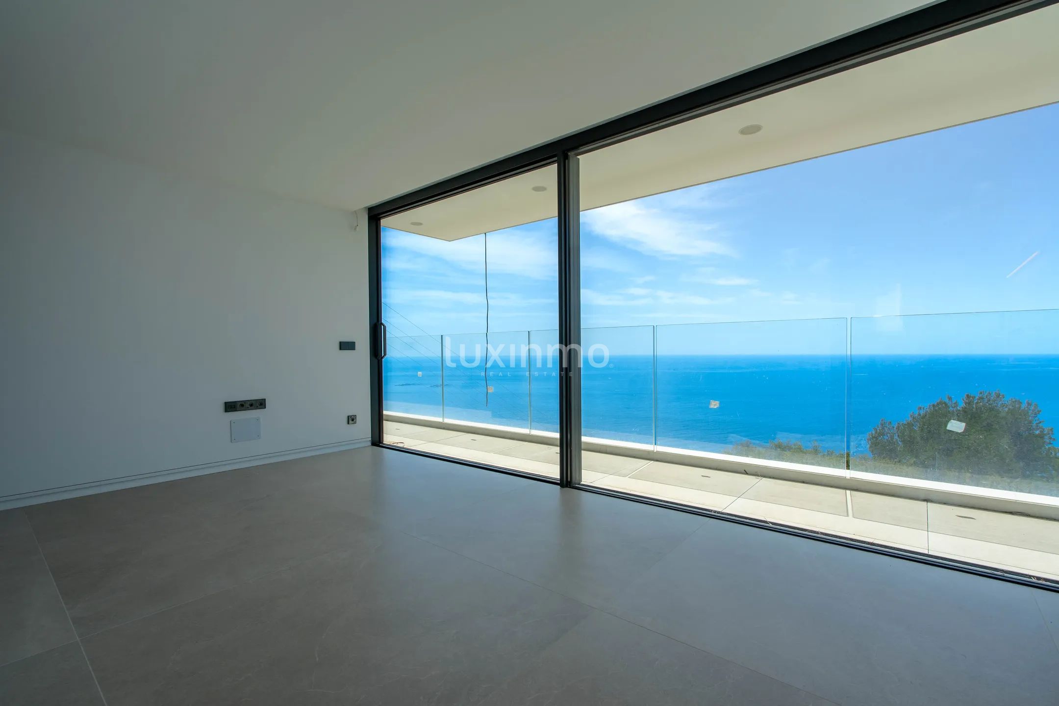 Luxurious modern villa in Altea Hills — photo 34