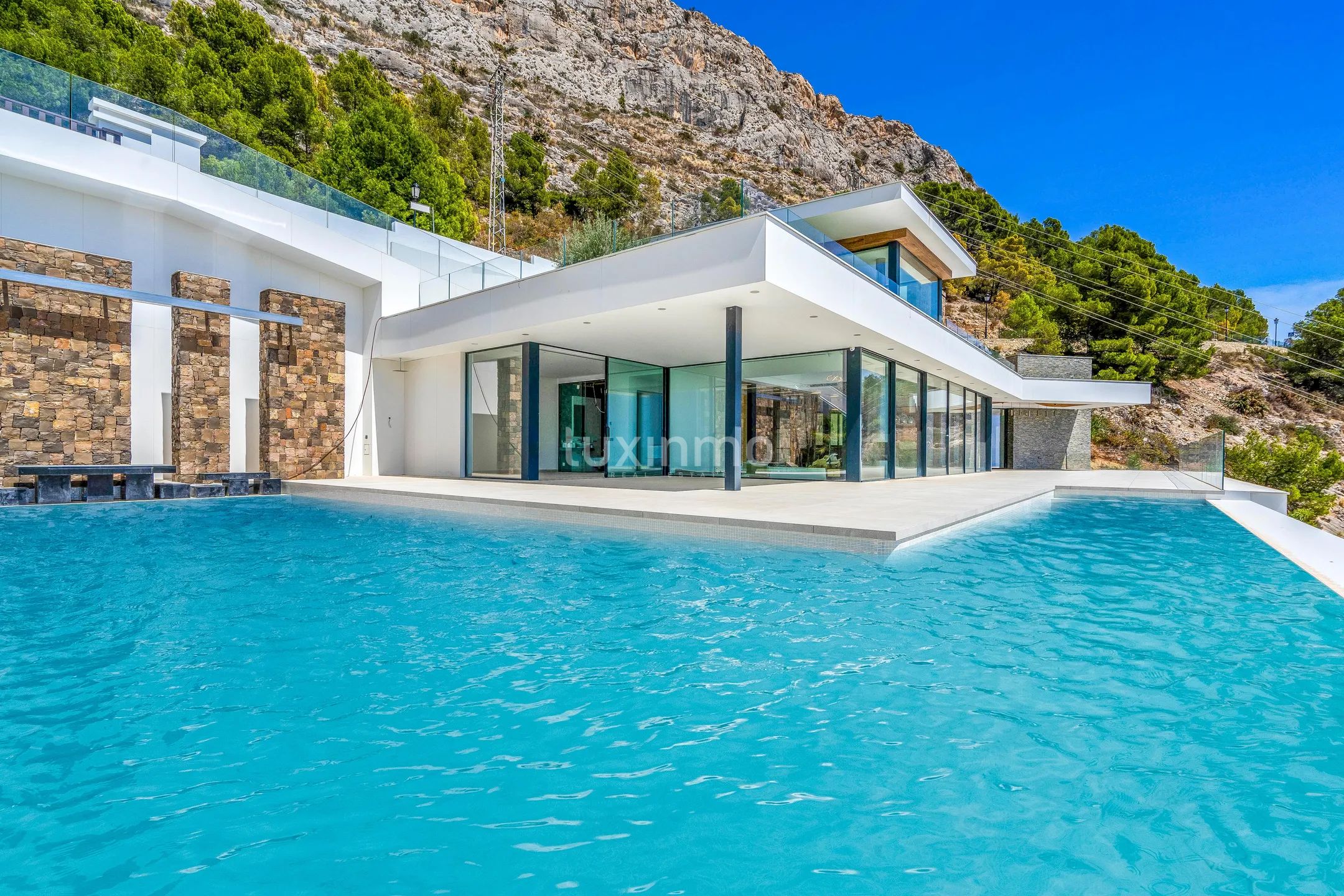 Luxurious modern villa in Altea Hills — photo 9