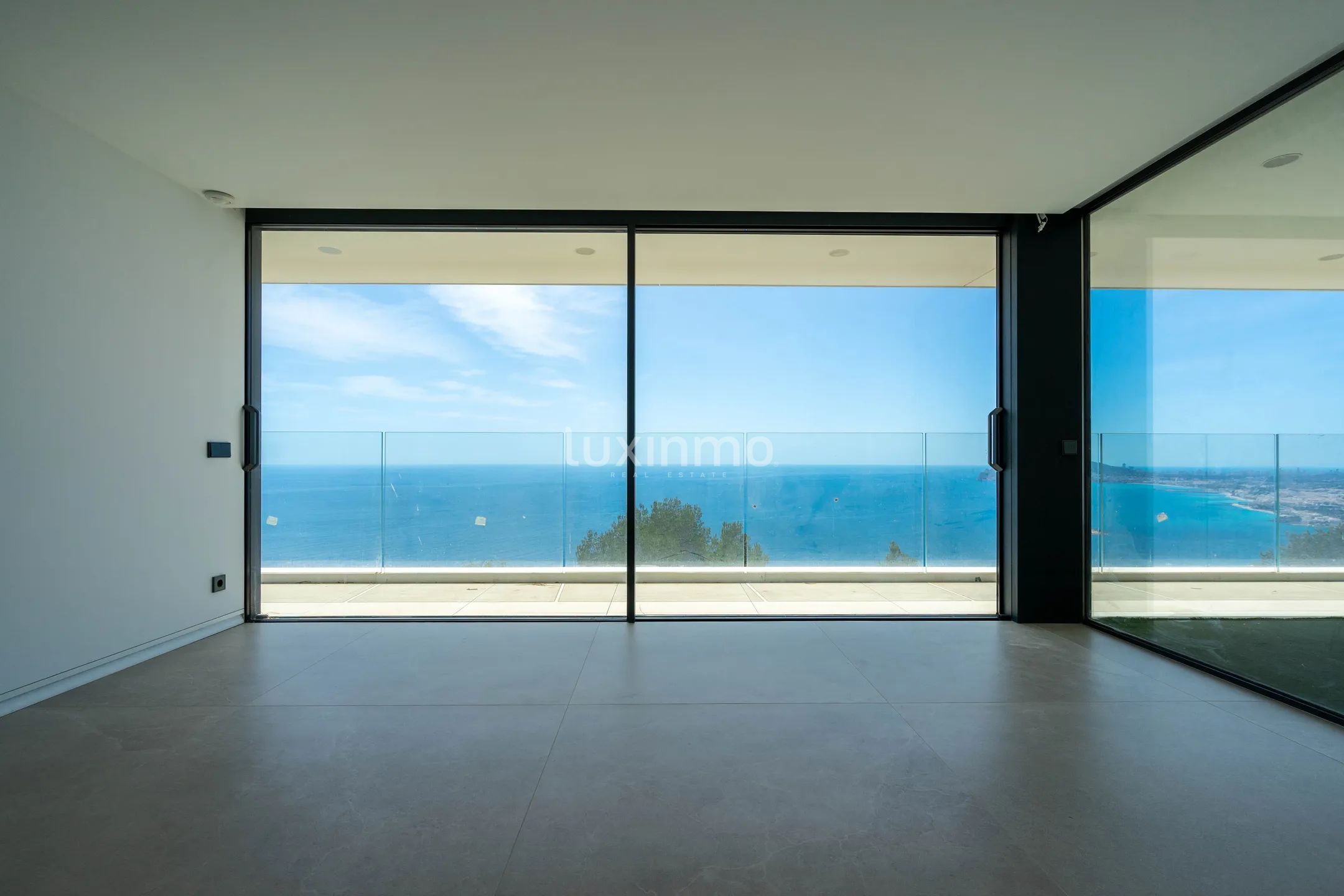 Luxurious modern villa in Altea Hills — photo 23