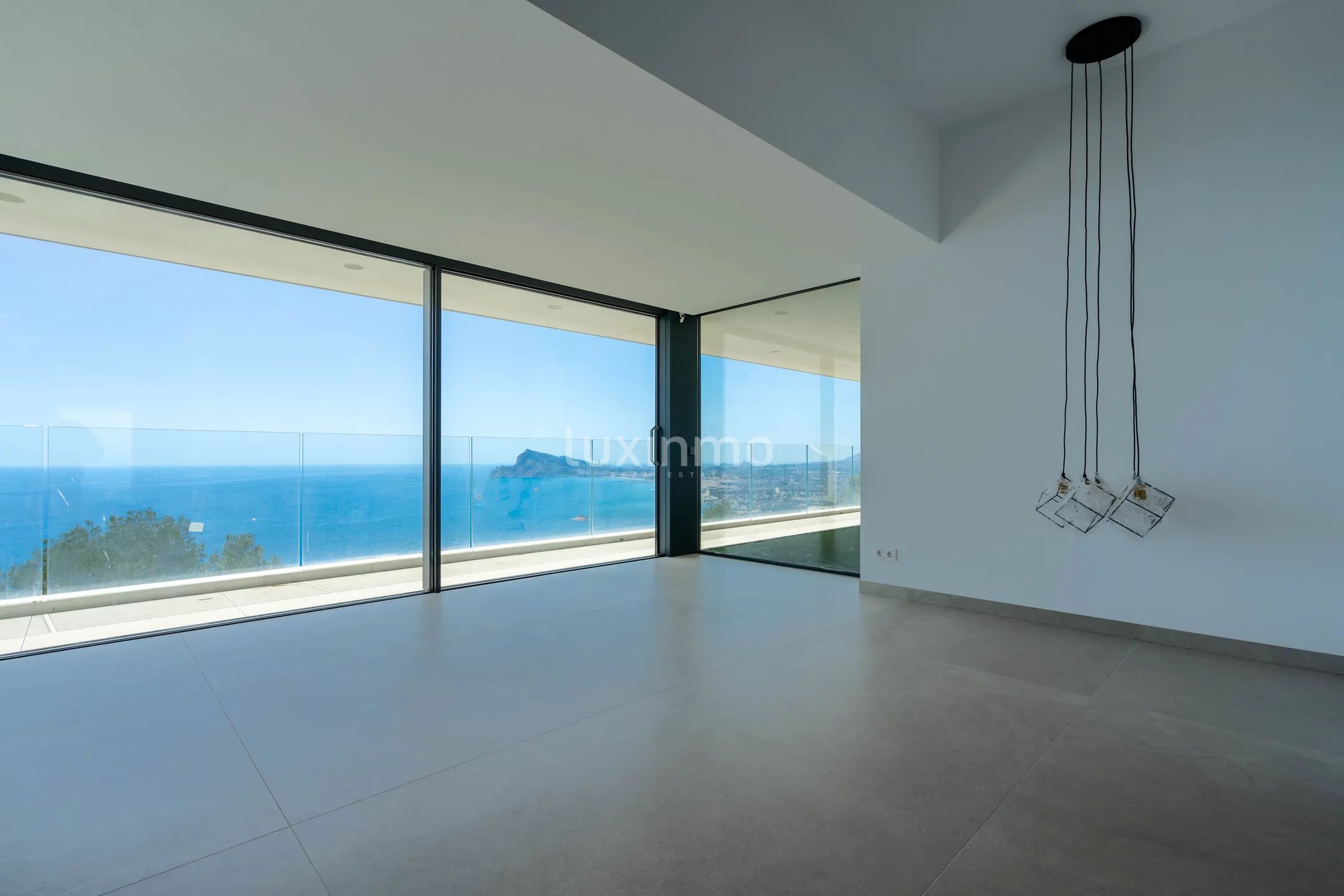 Luxurious modern villa in Altea Hills — photo 33