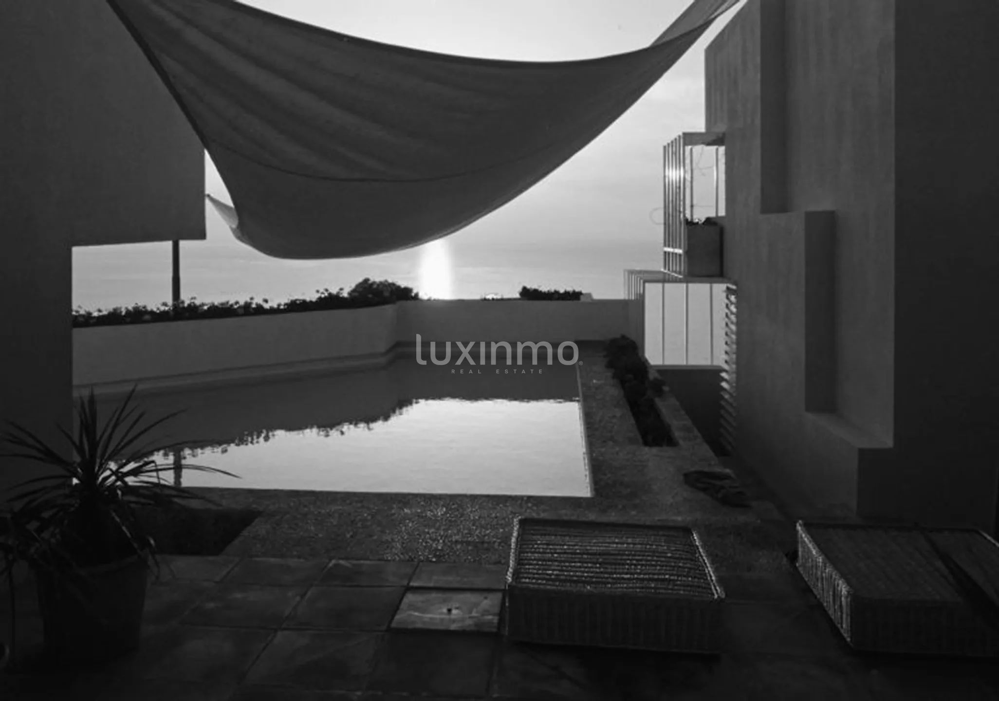 Frontline Villa in need of Renovation in West Coast of Ibiza — photo 14