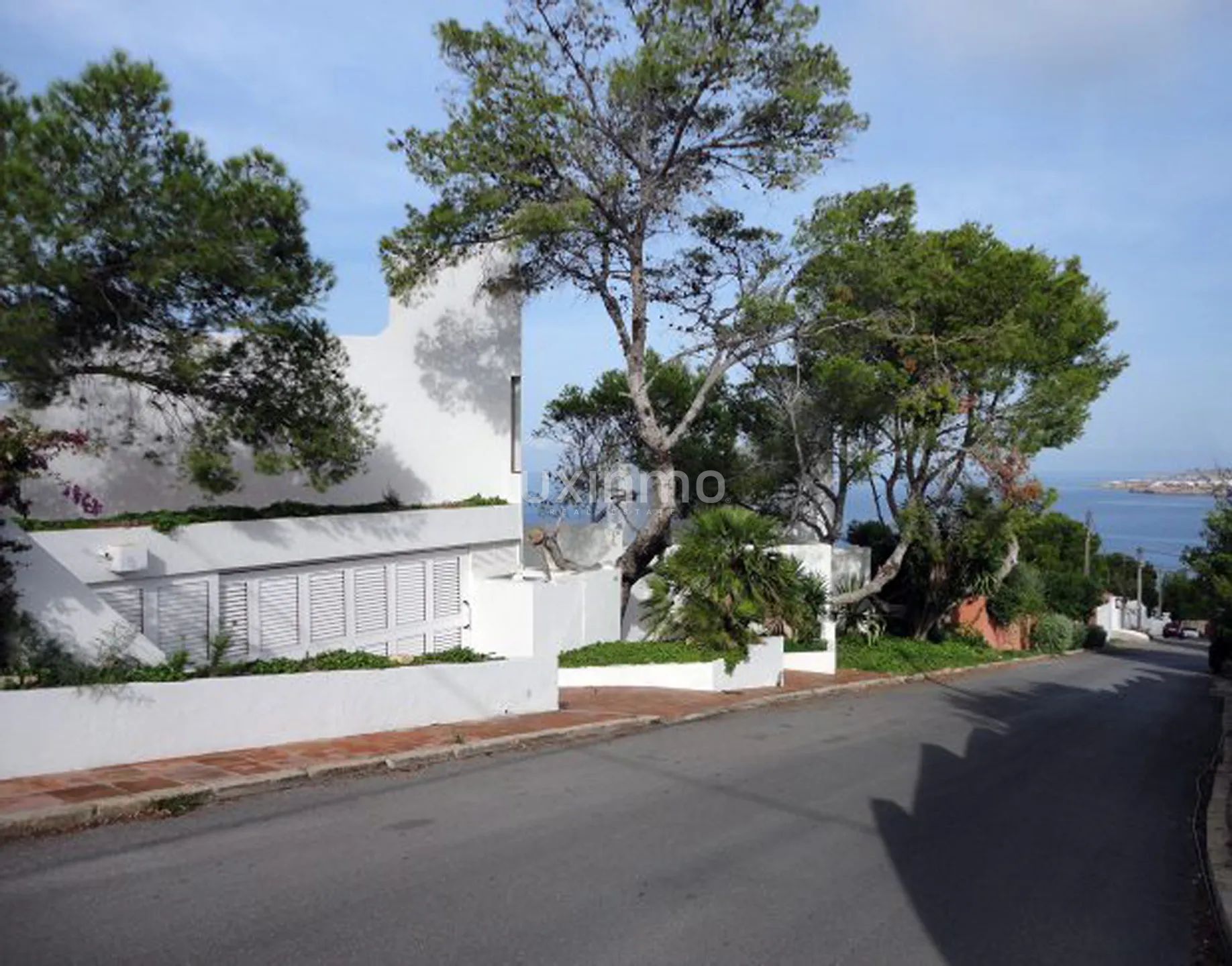 Frontline Villa in need of Renovation in West Coast of Ibiza — photo 10