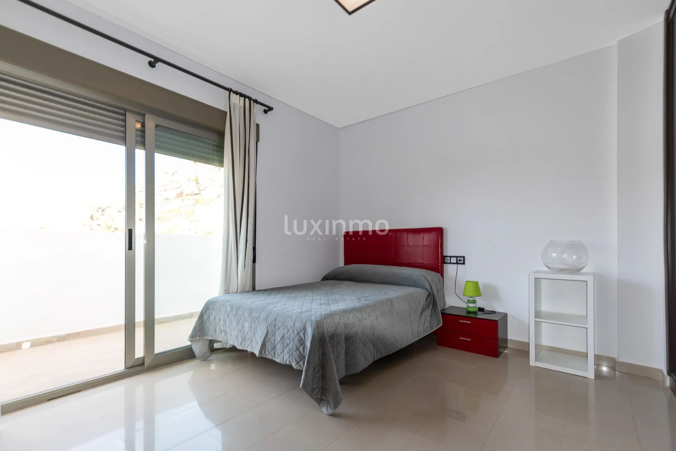 Vakker villa med svømmebasseng til leie til salgs i Altea Hills — photo 13