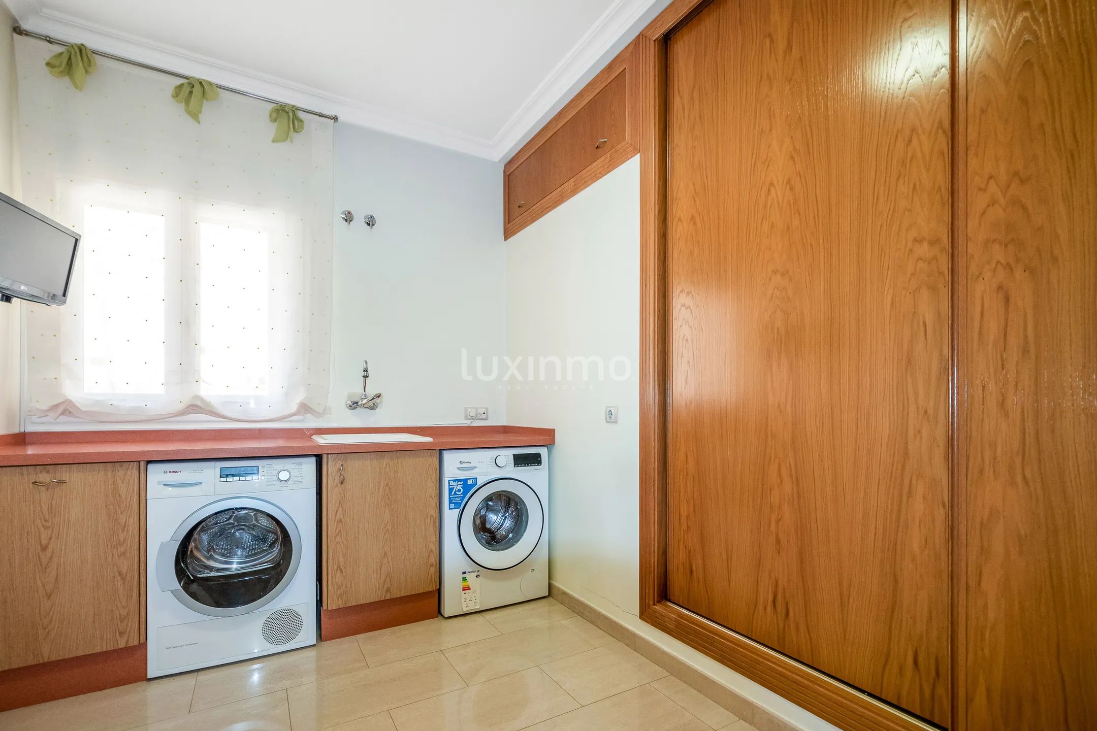 Vakker villa med svømmebasseng til salgs i Callosa — photo 22