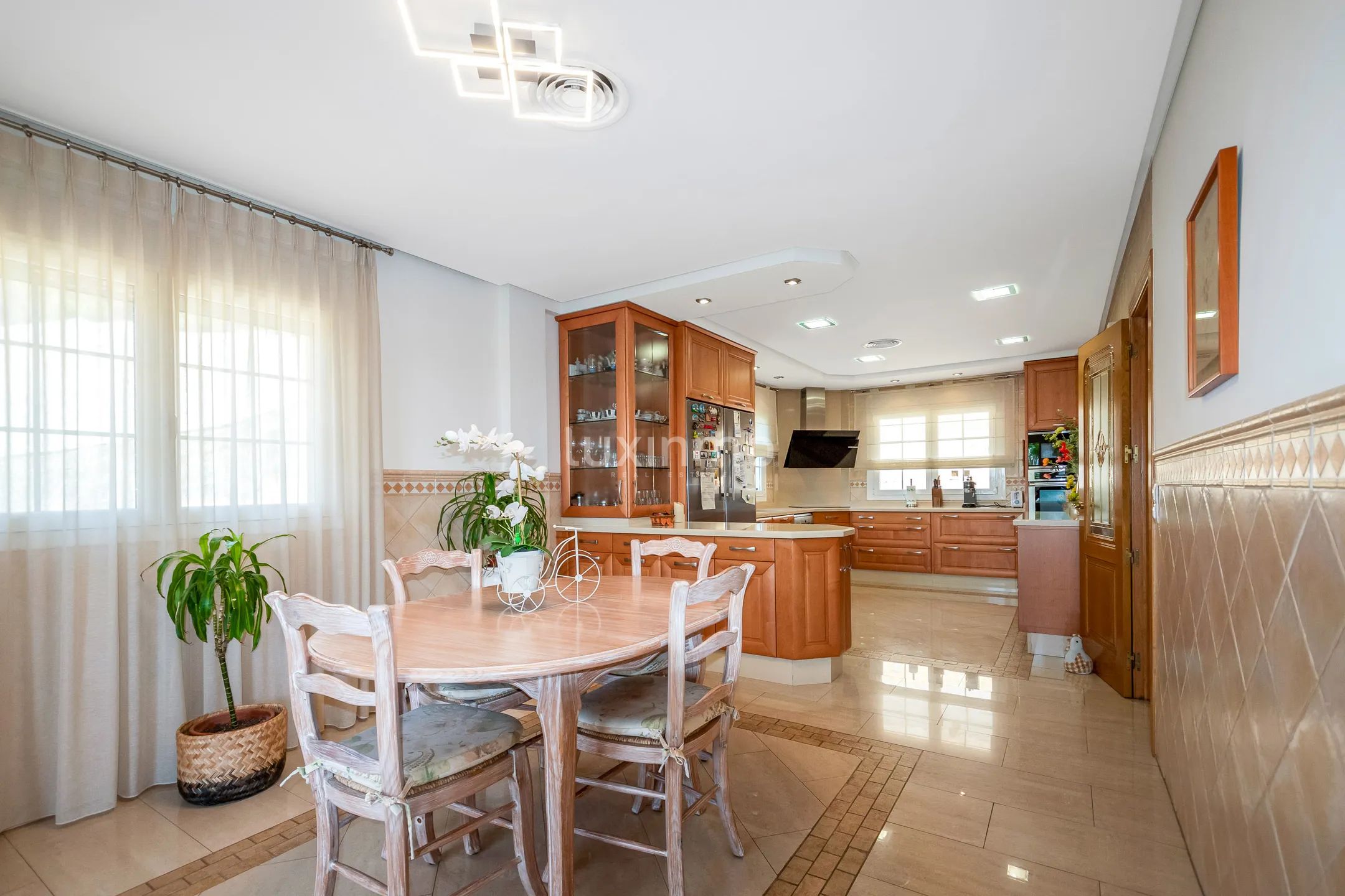 Vakker villa med svømmebasseng til salgs i Callosa — photo 21