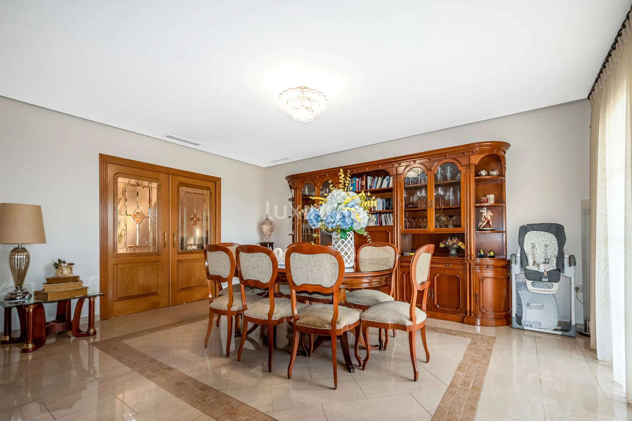 Vakker villa med svømmebasseng til salgs i Callosa — photo 14