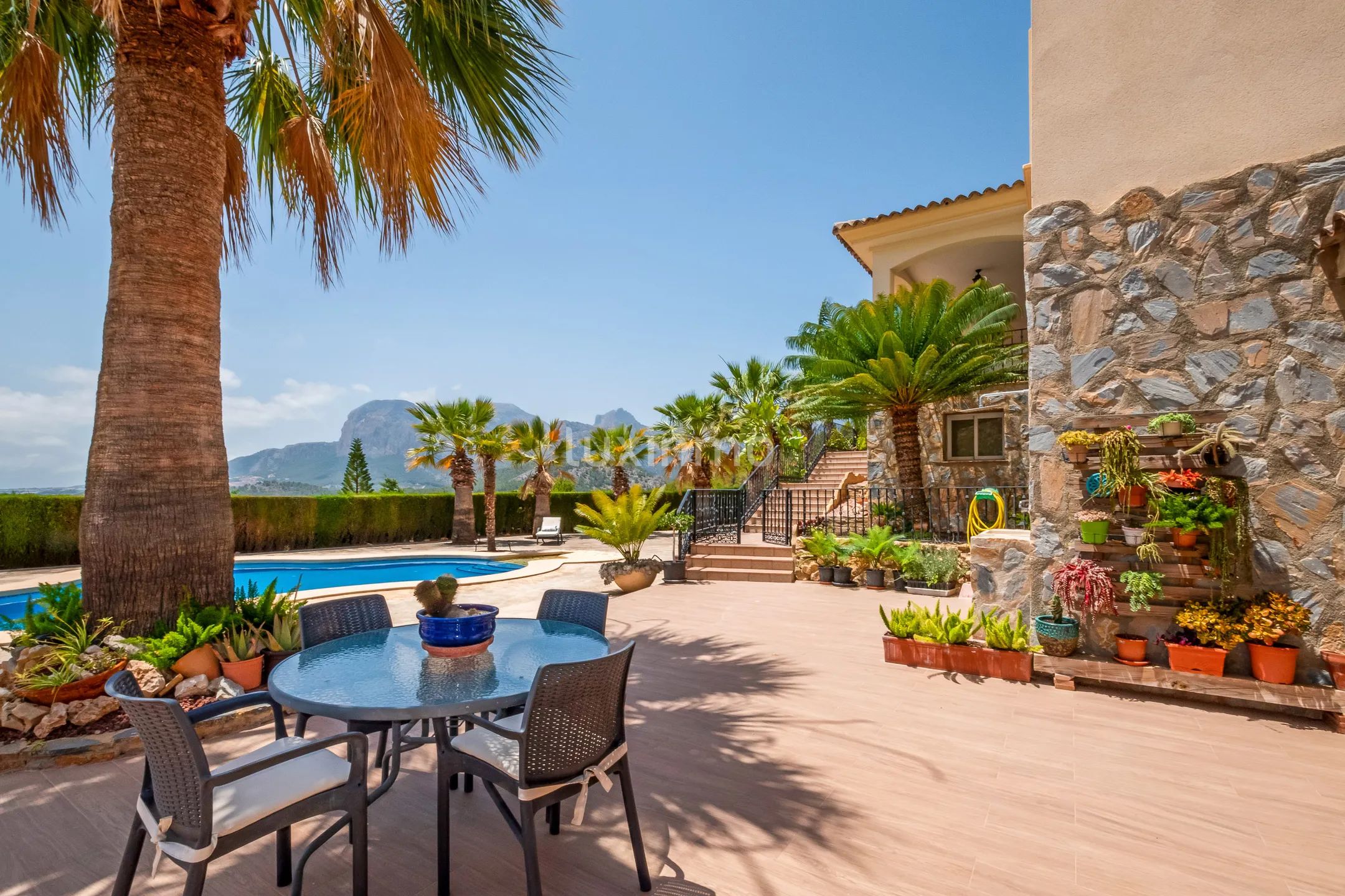 Vakker villa med svømmebasseng til salgs i Callosa — photo 36